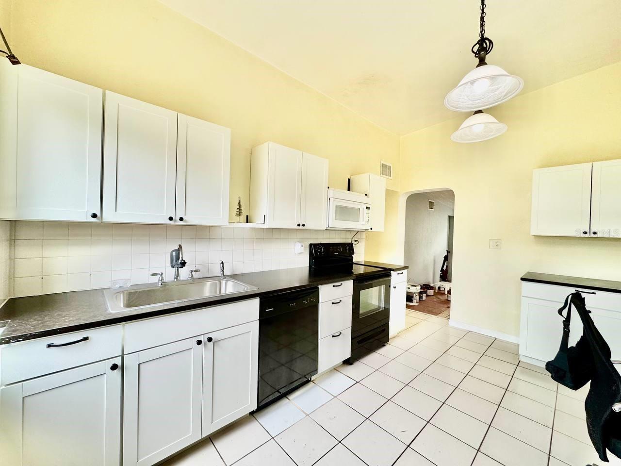 Image 10 of 29 For 5209 10th Avenue S
