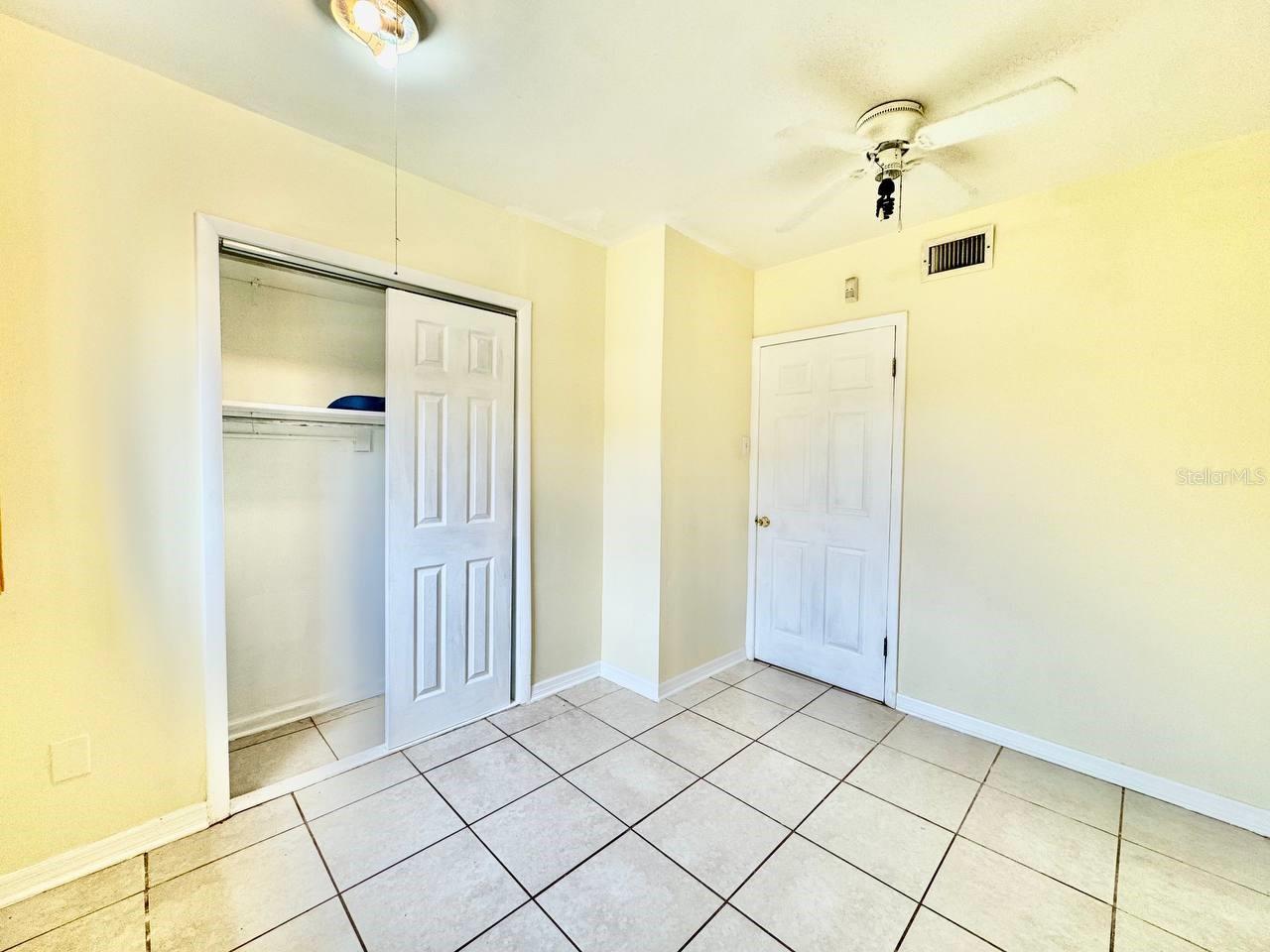 Image 14 of 29 For 5209 10th Avenue S