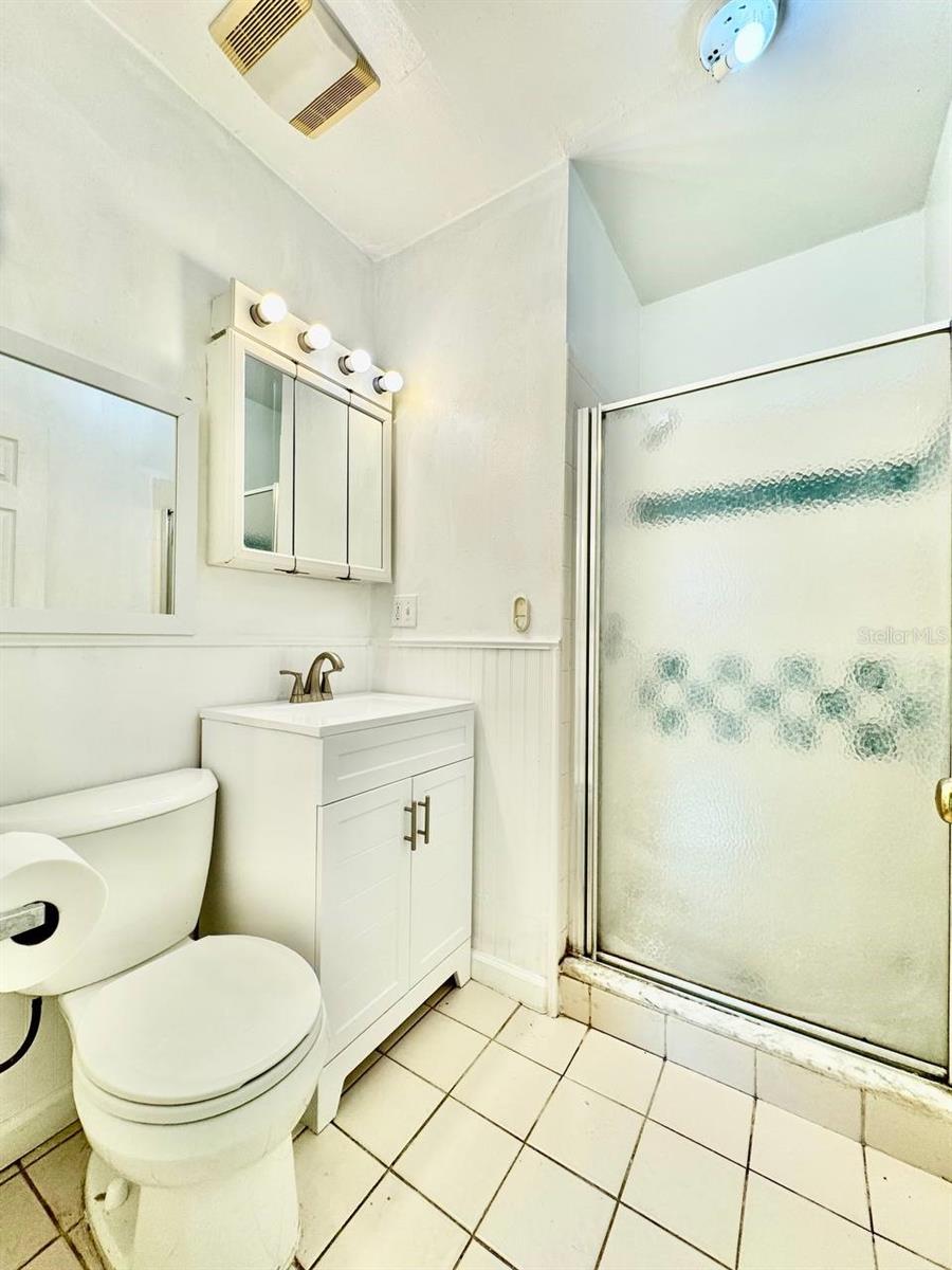 Image 16 of 29 For 5209 10th Avenue S