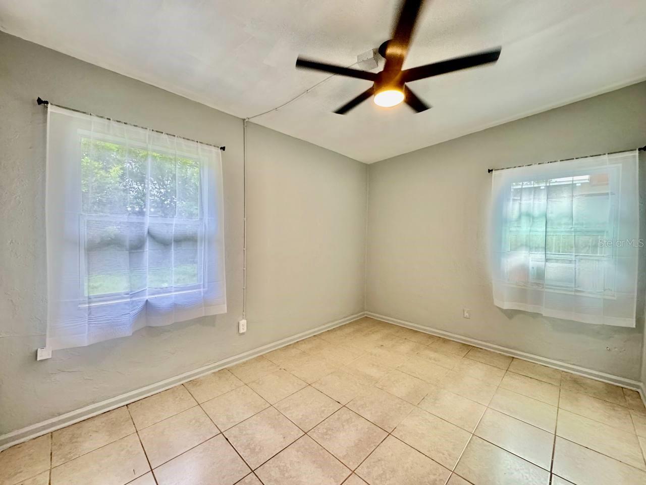 Image 20 of 29 For 5209 10th Avenue S