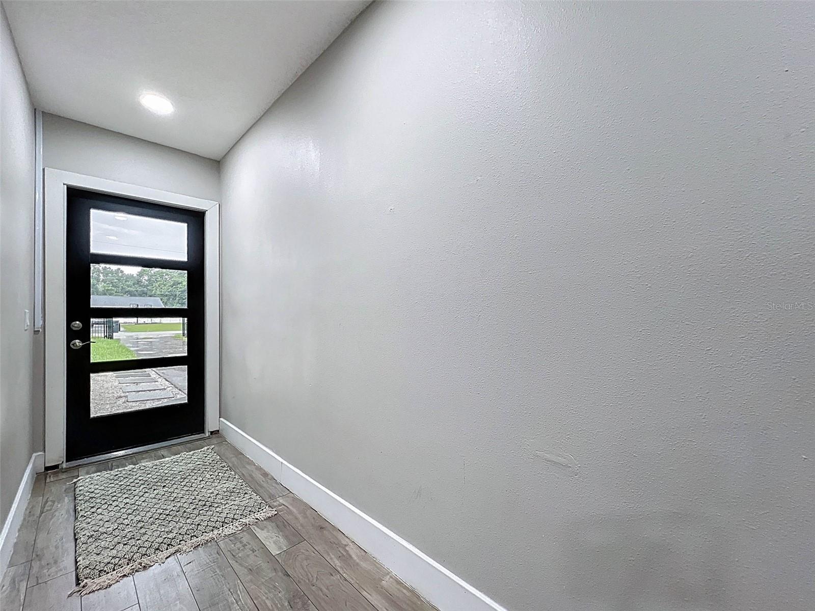 Image 12 of 31 For 1566 Woodfield Court