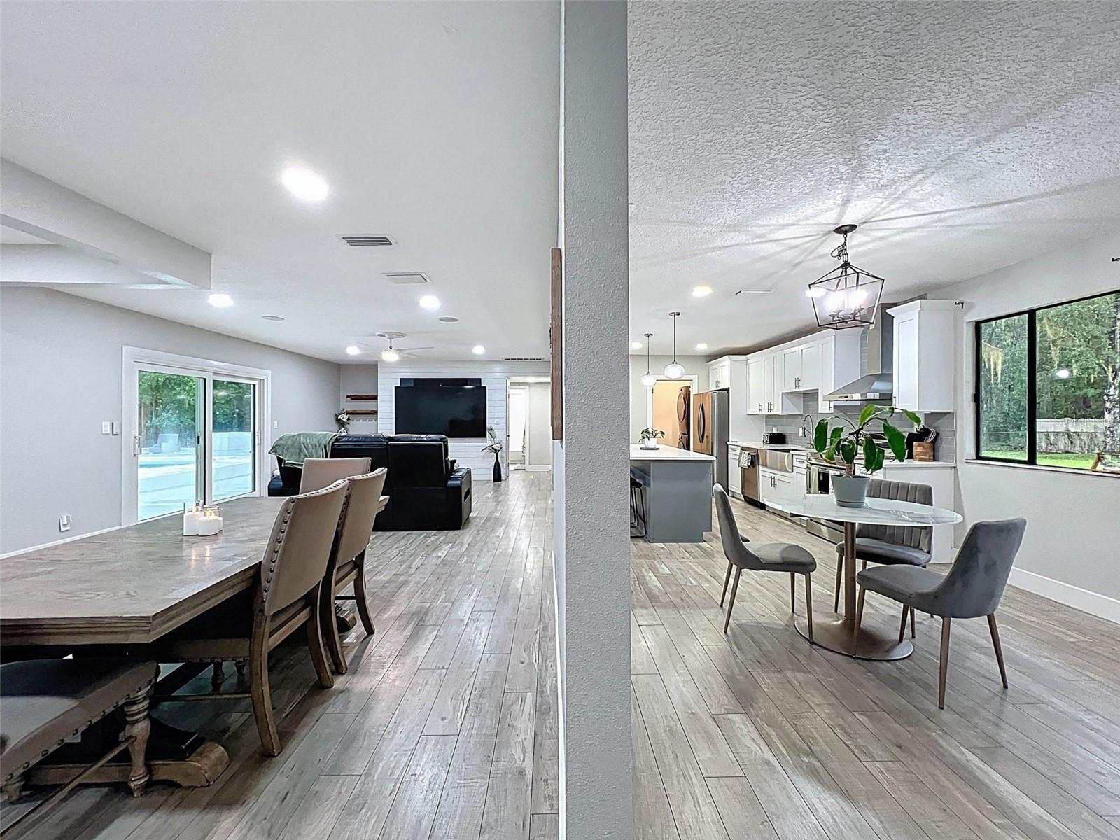 Image 18 of 31 For 1566 Woodfield Court