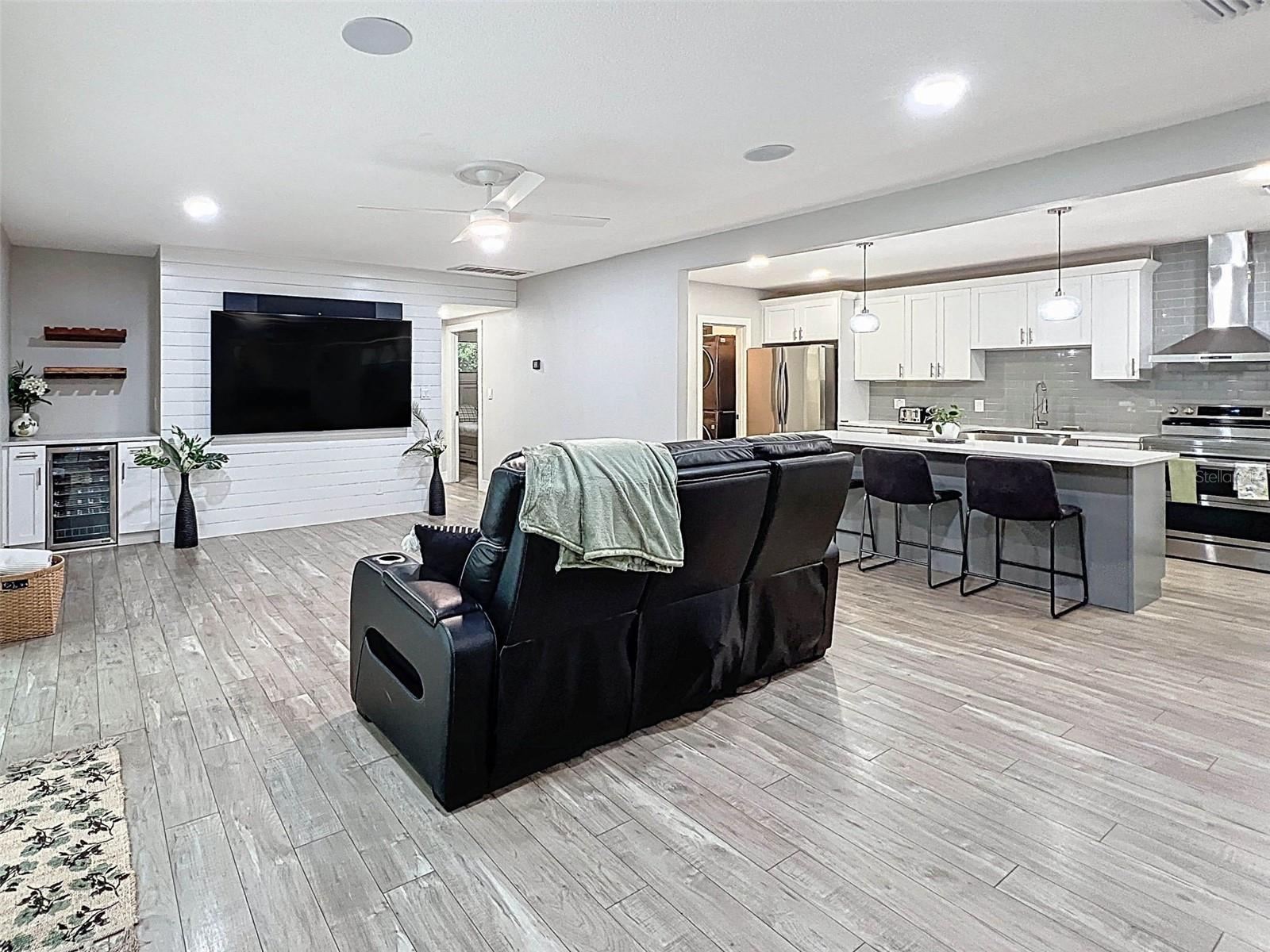 Image 24 of 31 For 1566 Woodfield Court