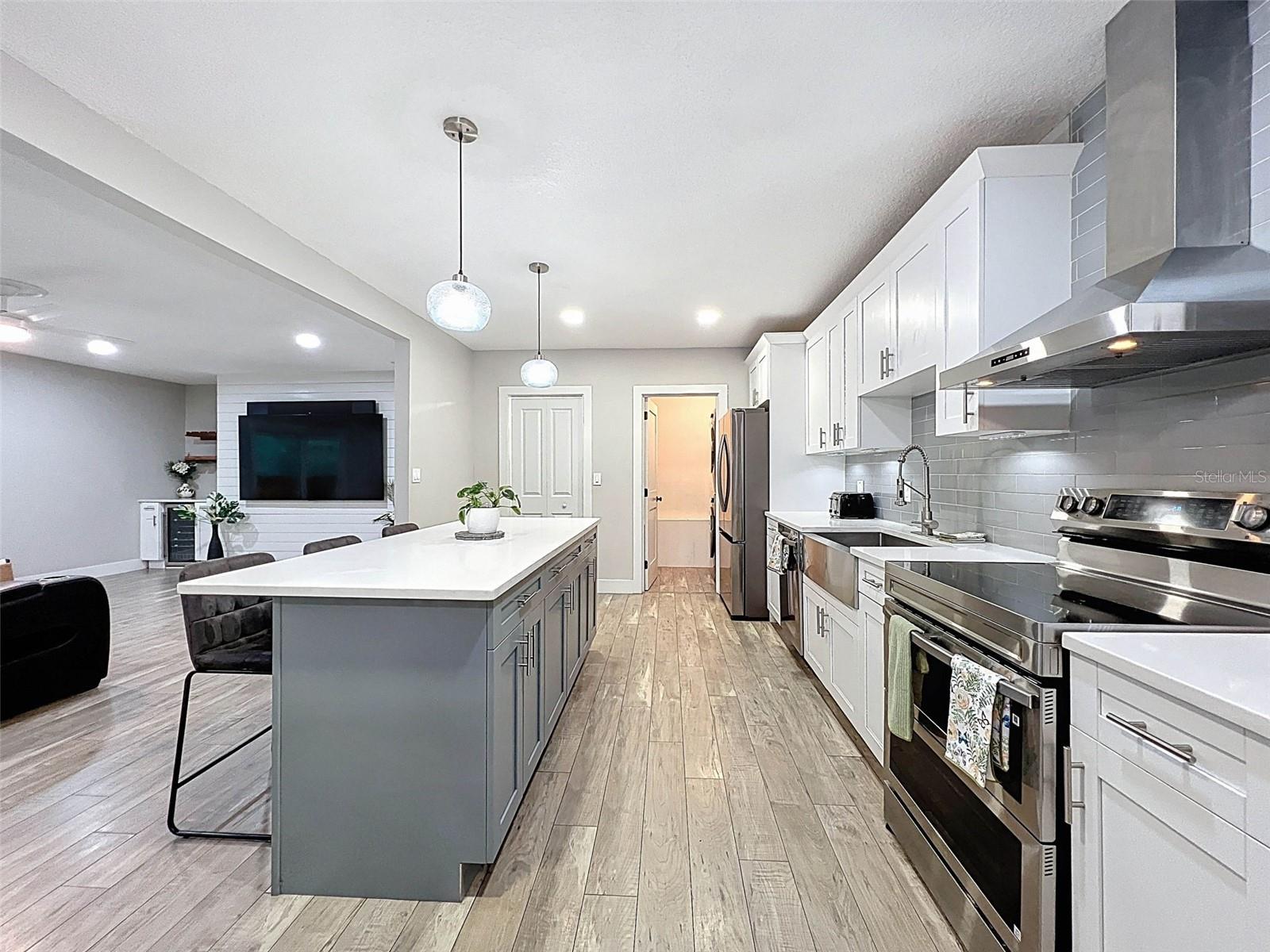 Image 29 of 31 For 1566 Woodfield Court