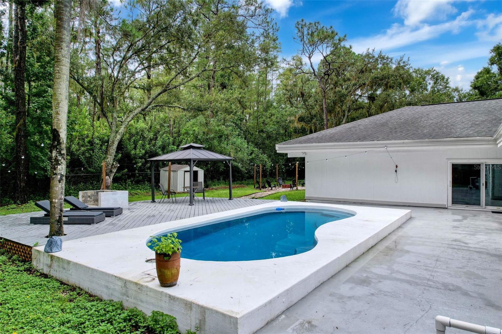 Image 8 of 31 For 1566 Woodfield Court