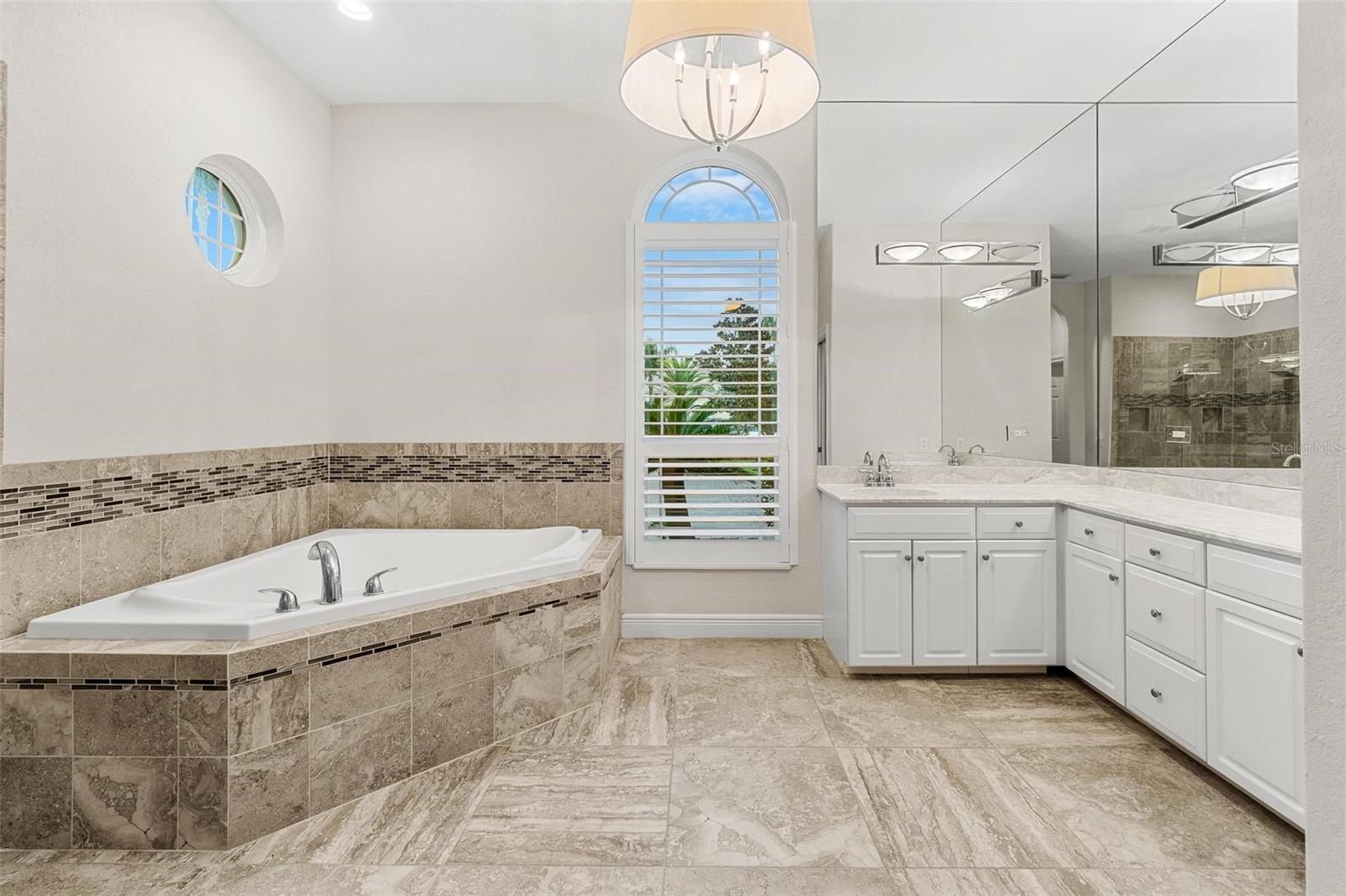 Image 27 of 56 For 10521 Bermuda Isle Drive
