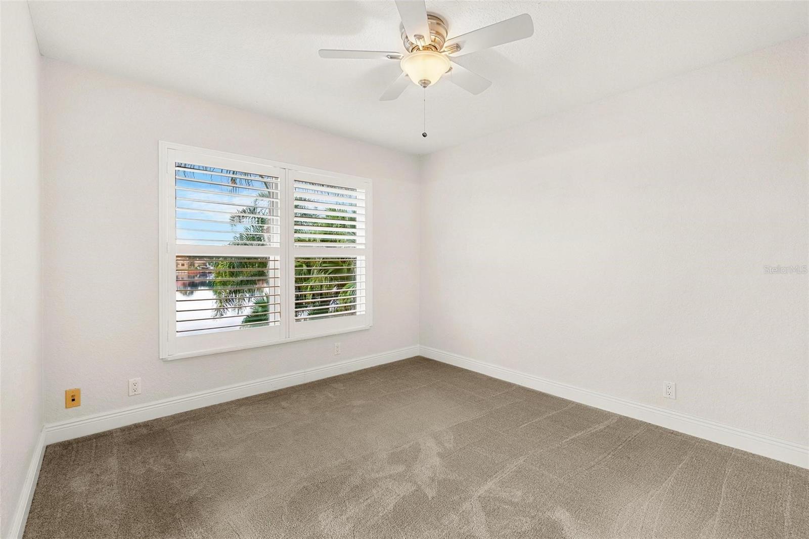 Image 35 of 56 For 10521 Bermuda Isle Drive