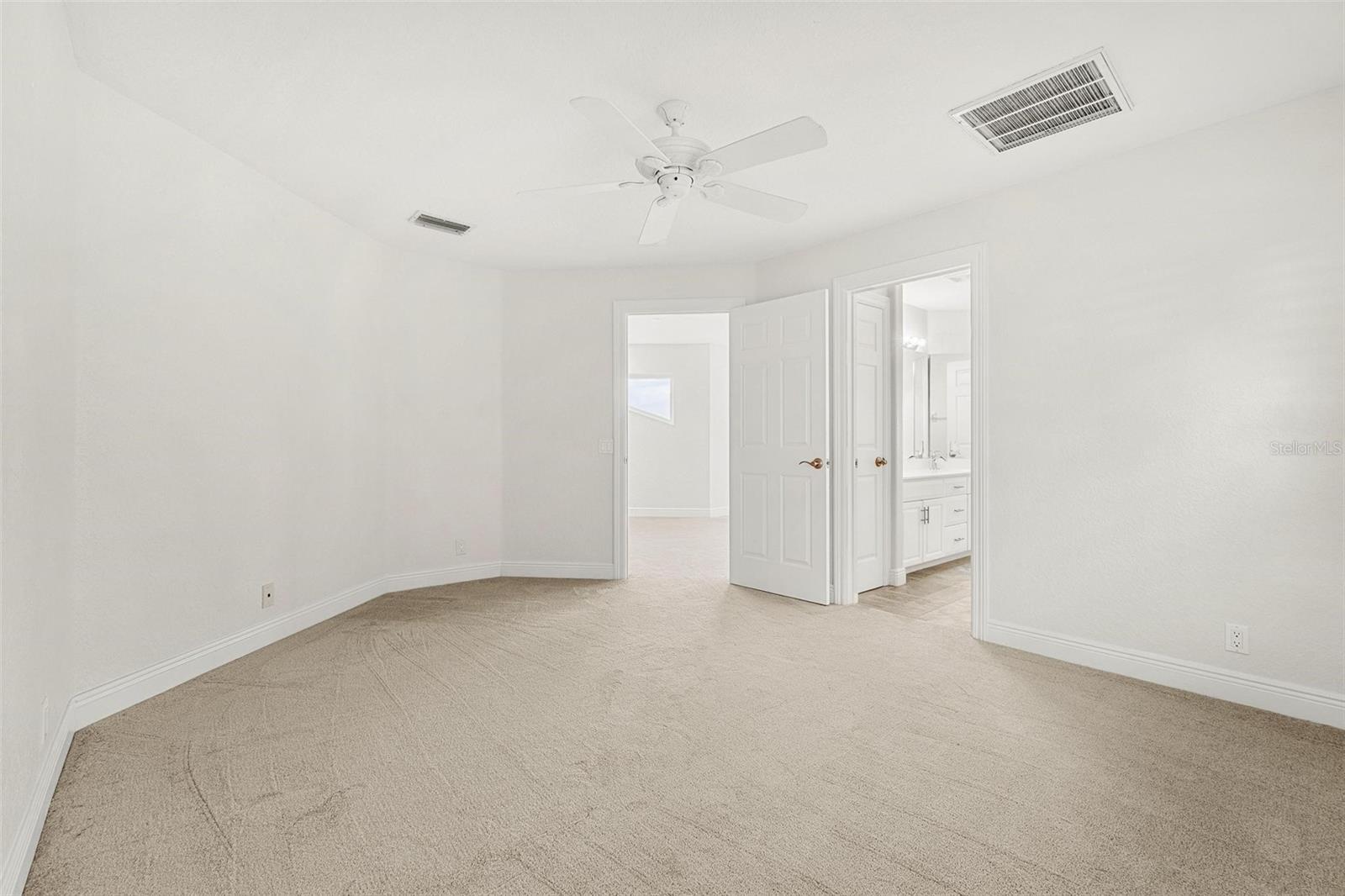 Image 38 of 56 For 10521 Bermuda Isle Drive