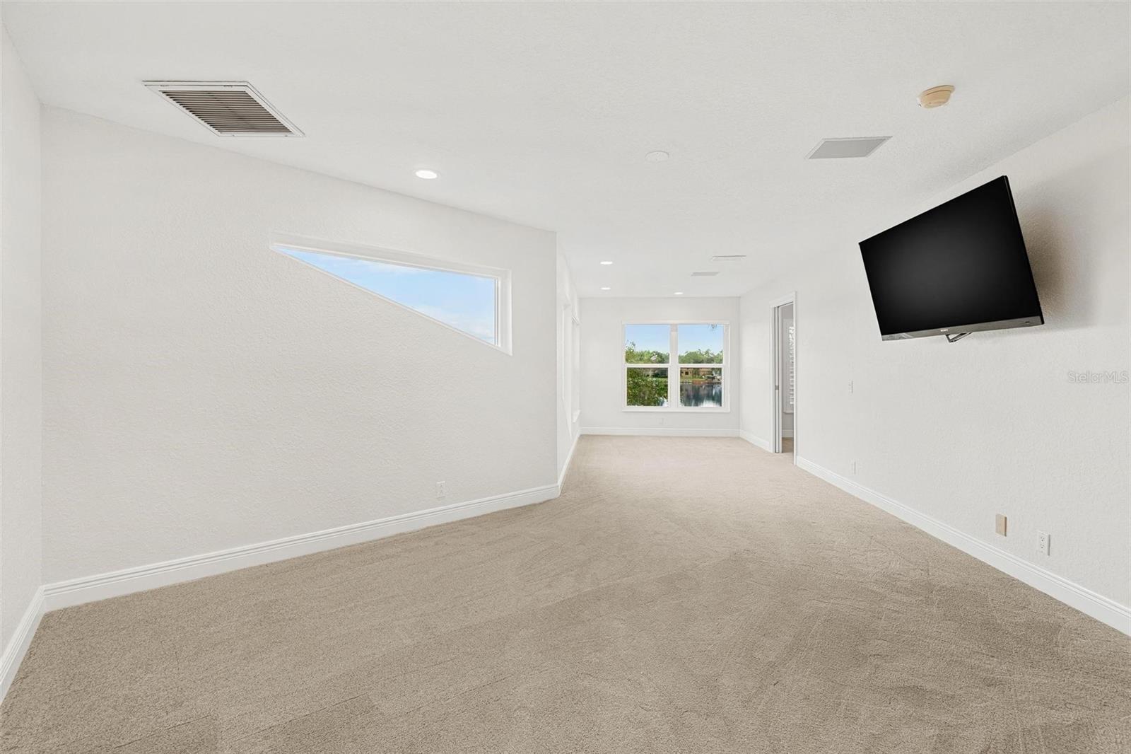 Image 41 of 56 For 10521 Bermuda Isle Drive