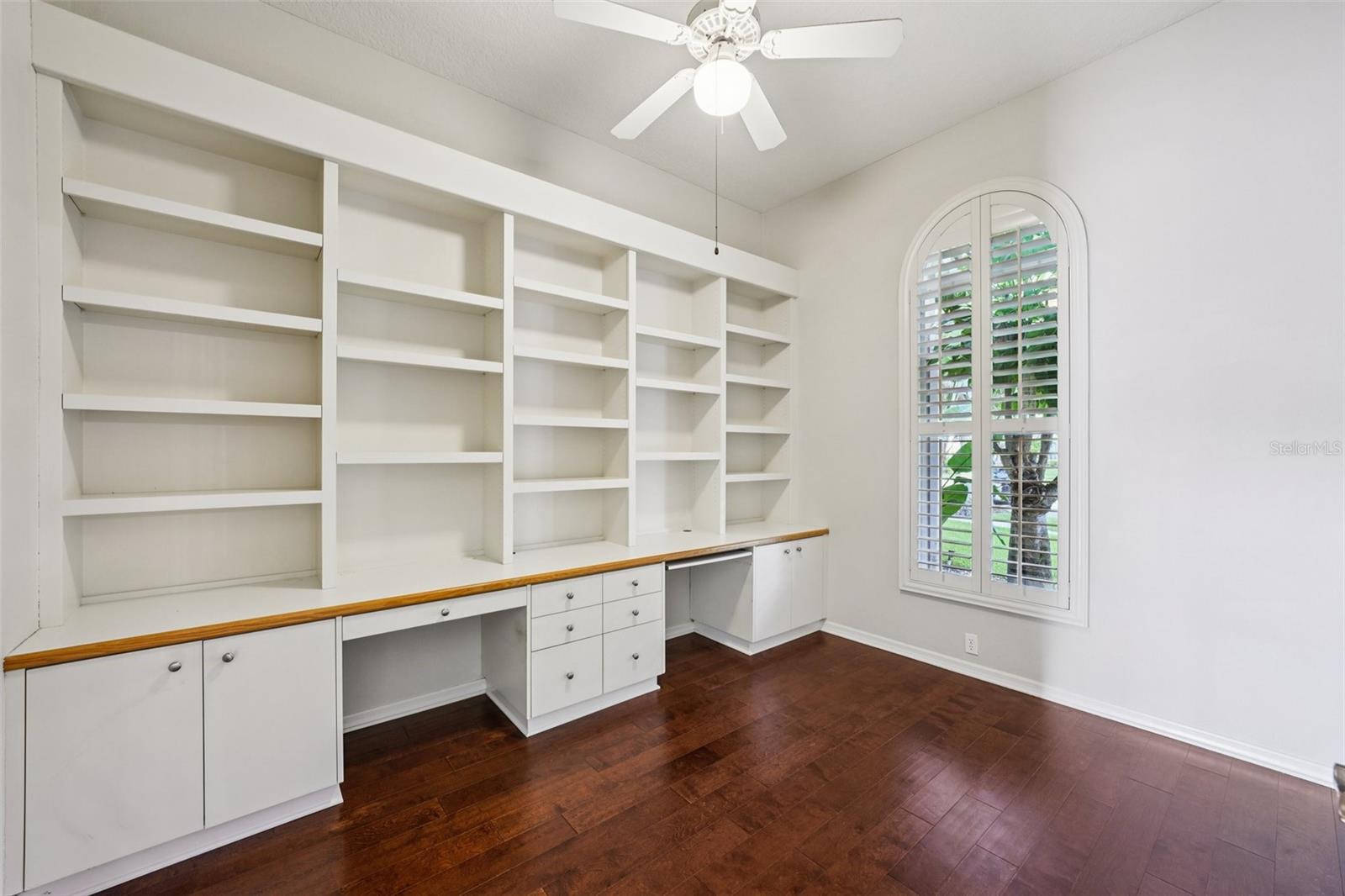 Image 10 of 68 For 9101 Highland Ridge Way