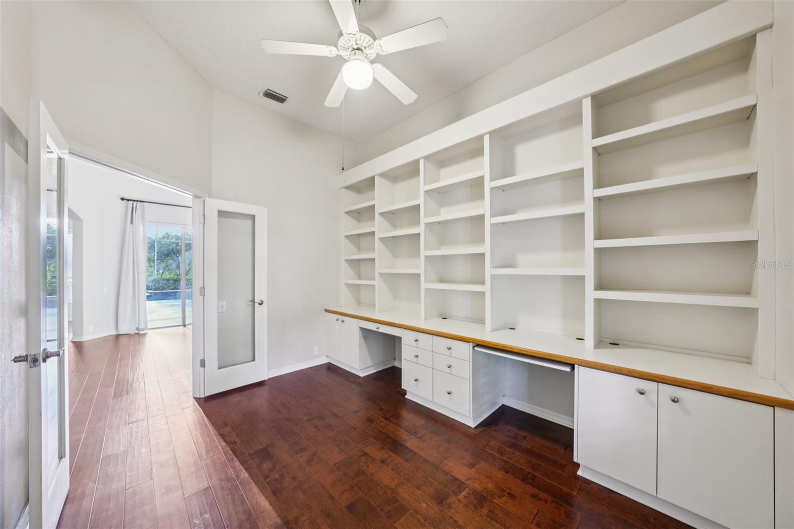 Image 11 of 68 For 9101 Highland Ridge Way