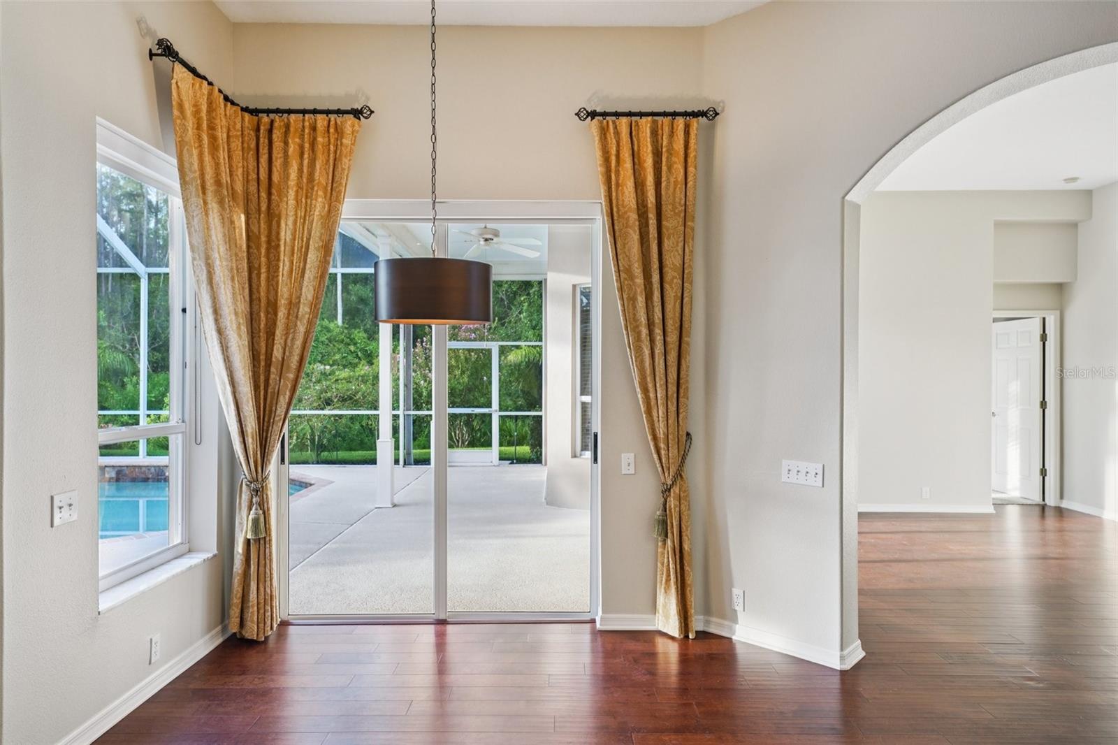 Image 19 of 68 For 9101 Highland Ridge Way