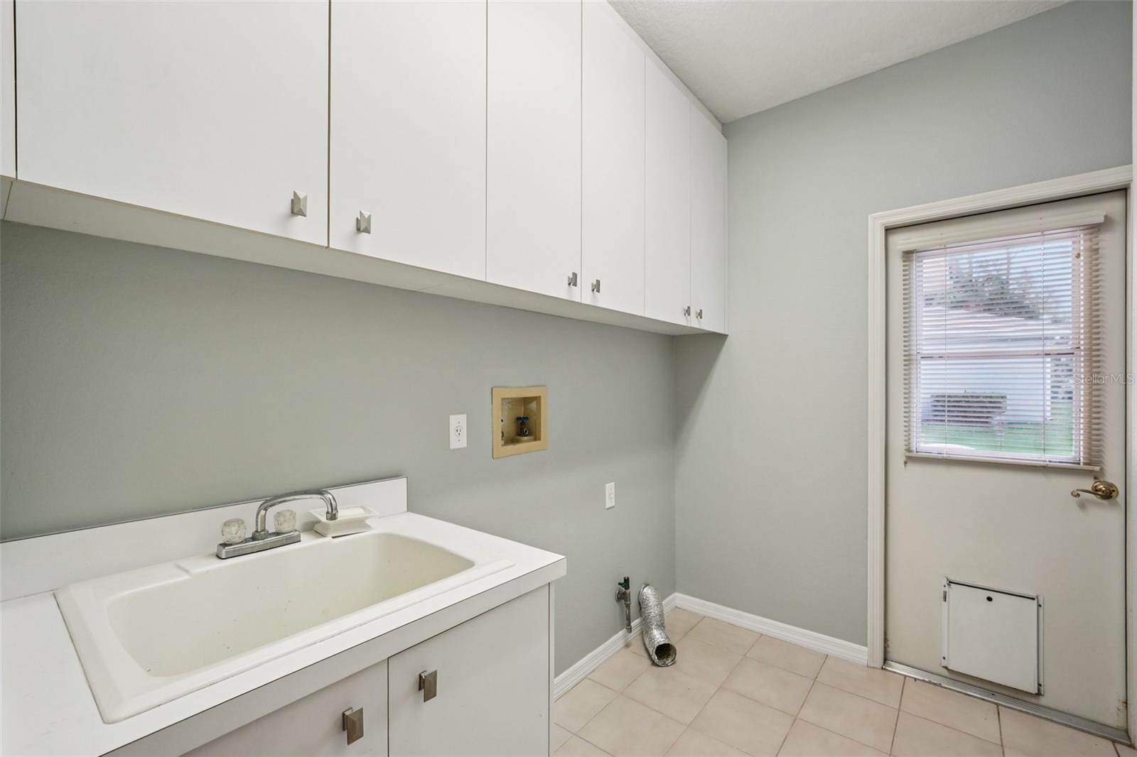 Image 42 of 68 For 9101 Highland Ridge Way