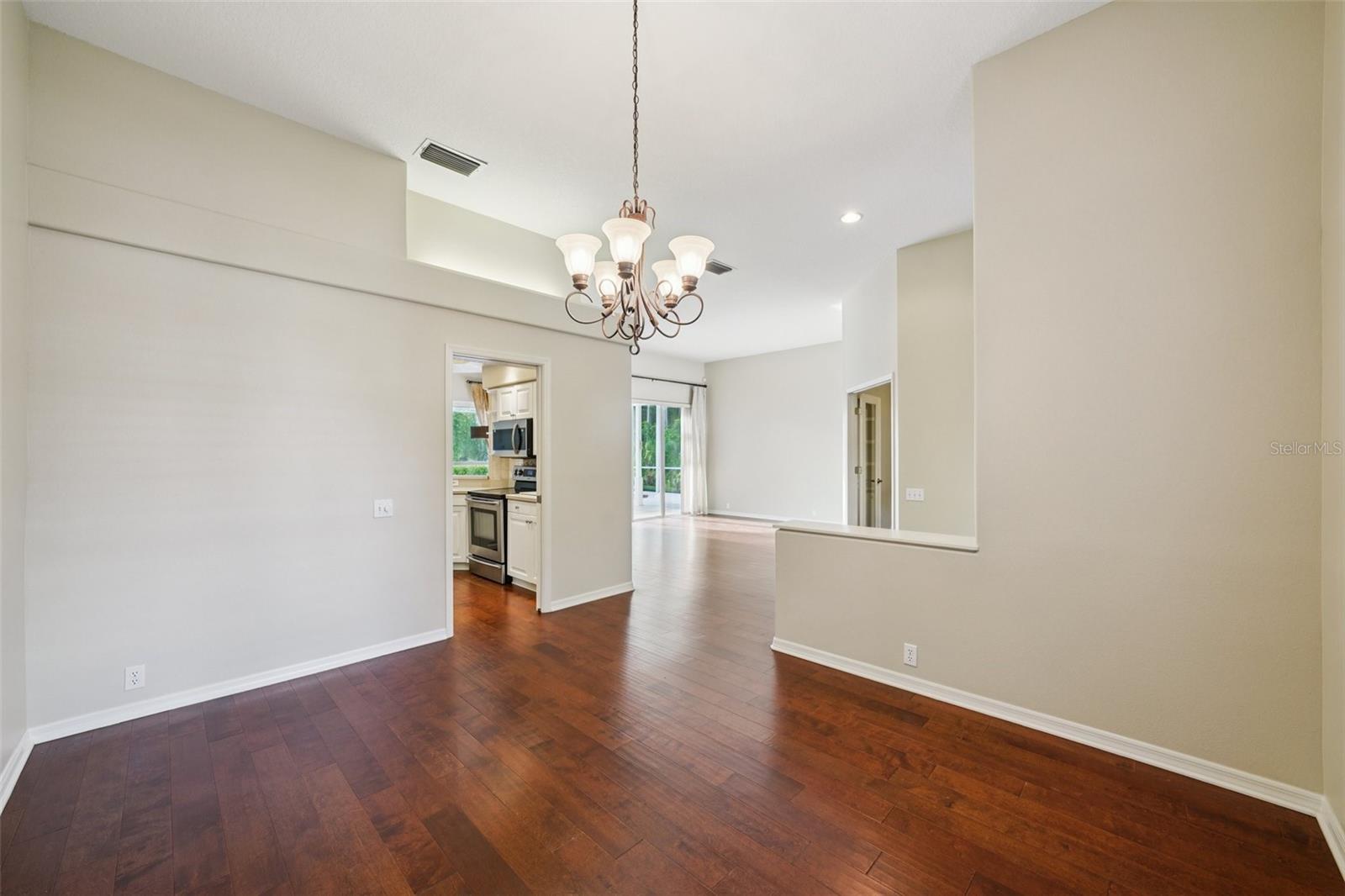 Image 5 of 68 For 9101 Highland Ridge Way