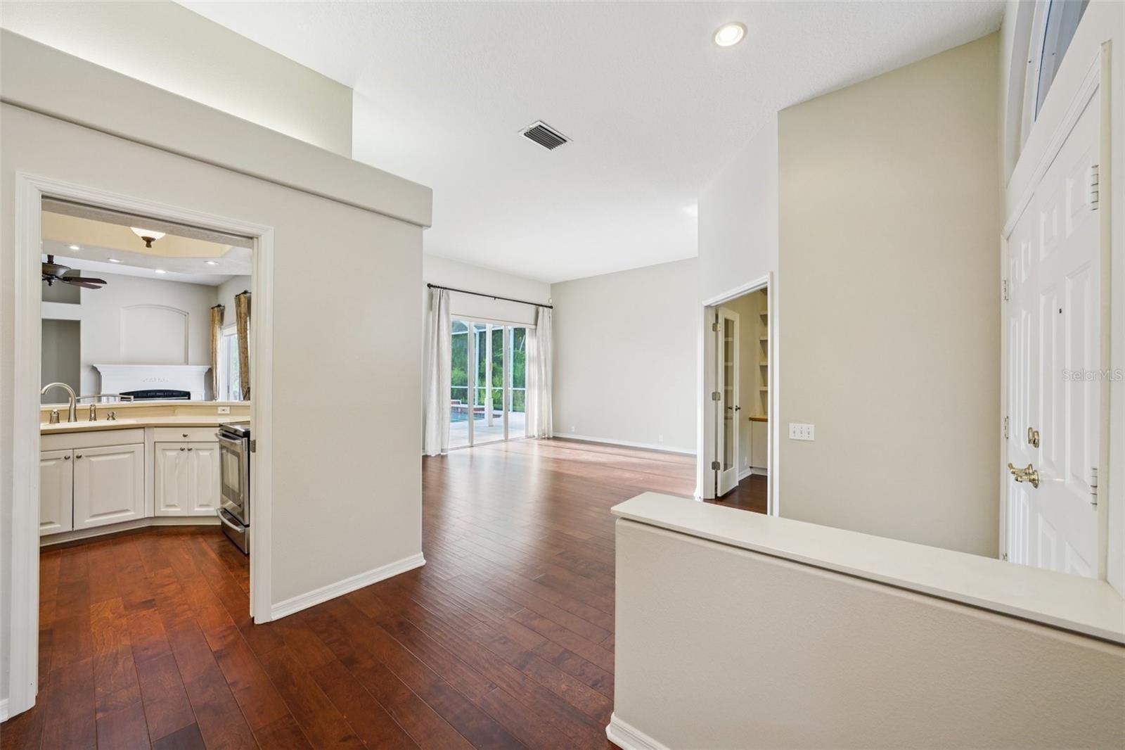 Image 7 of 68 For 9101 Highland Ridge Way