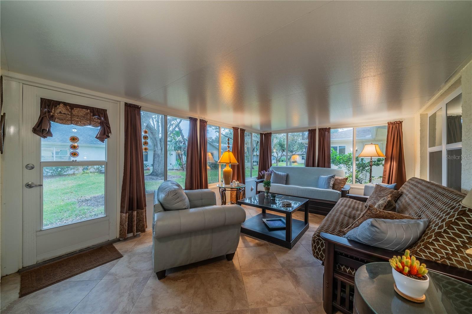 Image 4 of 34 For 2035 Hampstead Circle 275