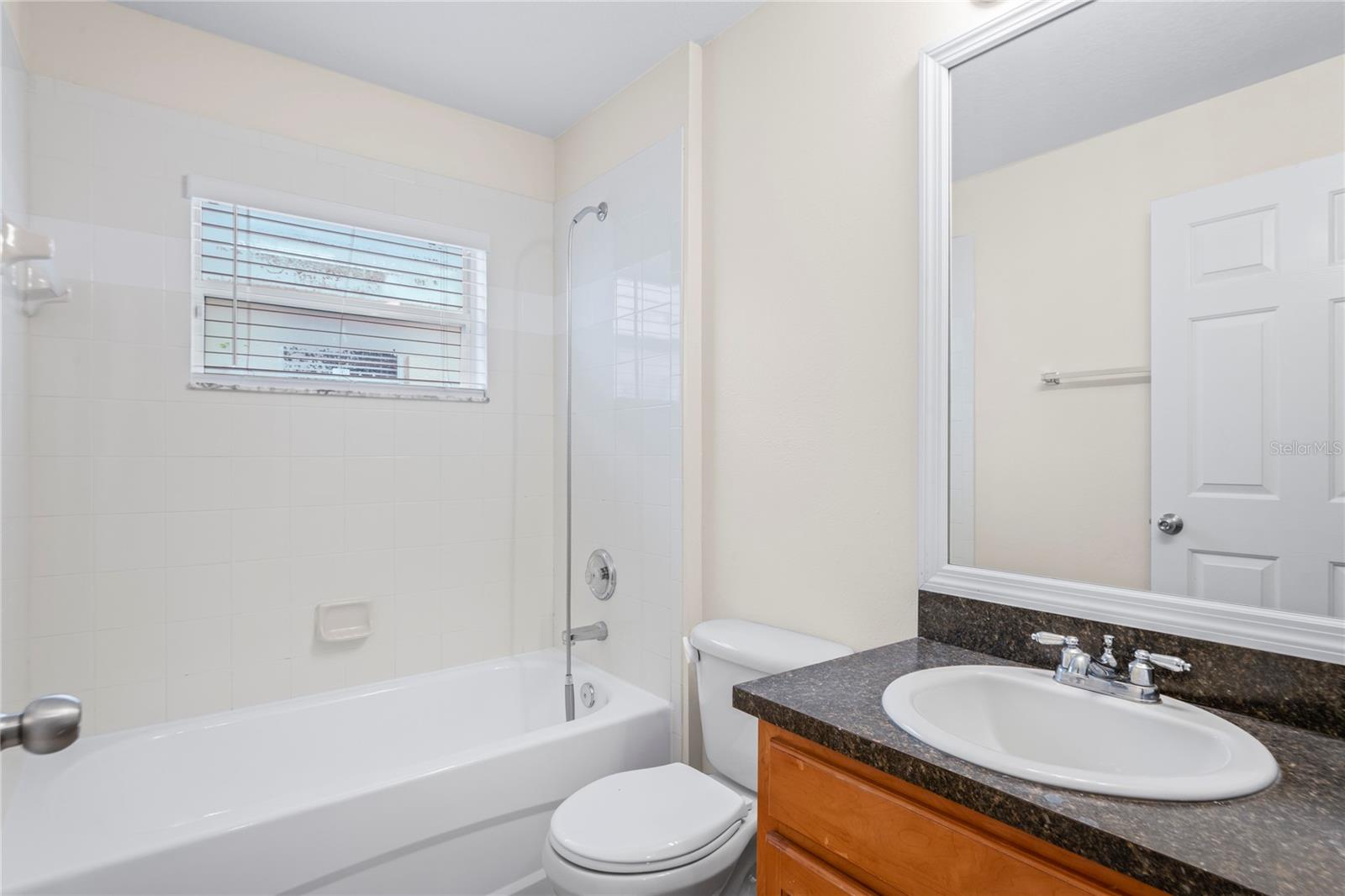 Image 20 of 26 For 1867 Holton Road