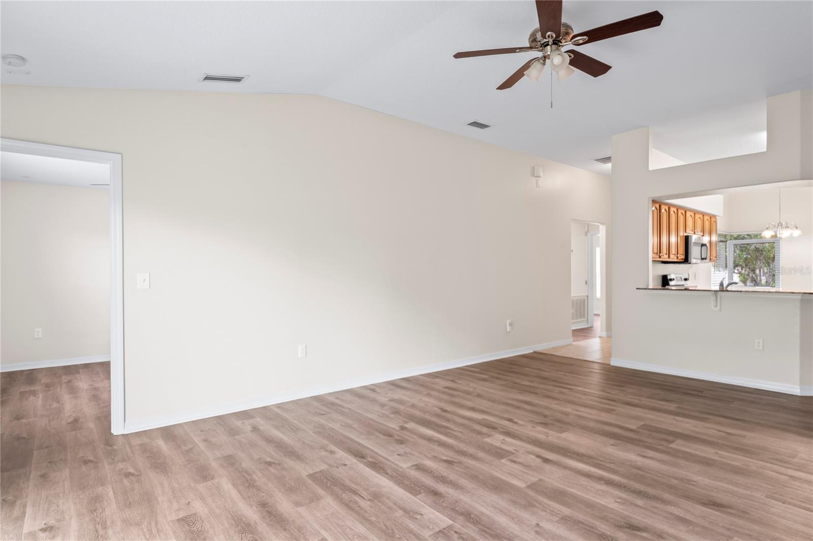 Image 4 of 26 For 1867 Holton Road