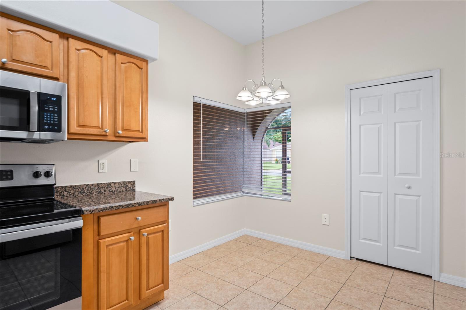 Image 9 of 26 For 1867 Holton Road