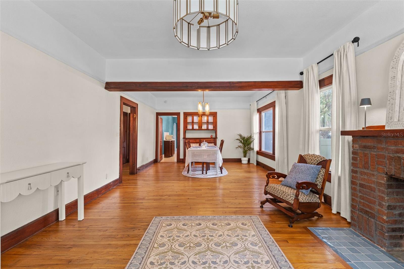 Image 10 of 61 For 847 9th Avenue S