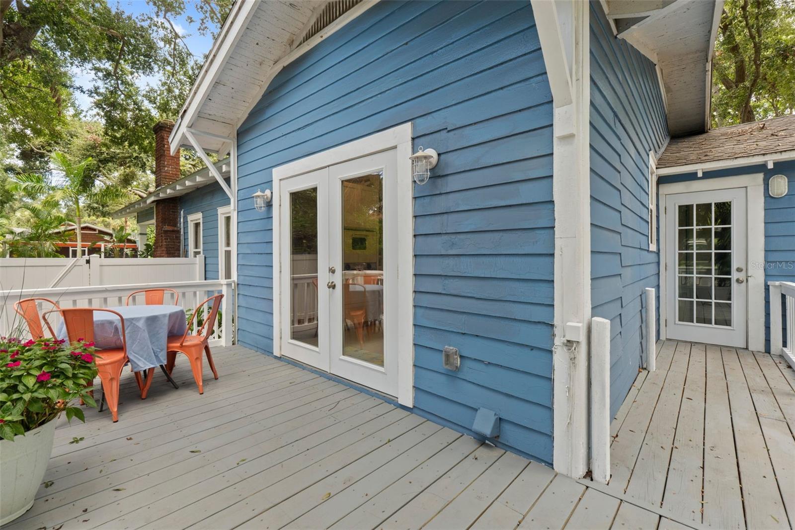 Image 40 of 61 For 847 9th Avenue S