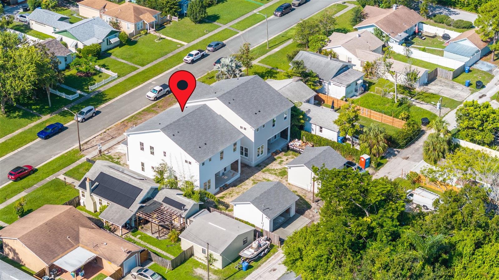 Image 16 of 21 For 615 37th Avenue N