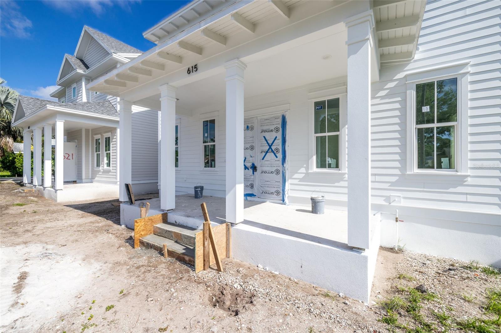 Image 4 of 21 For 615 37th Avenue N