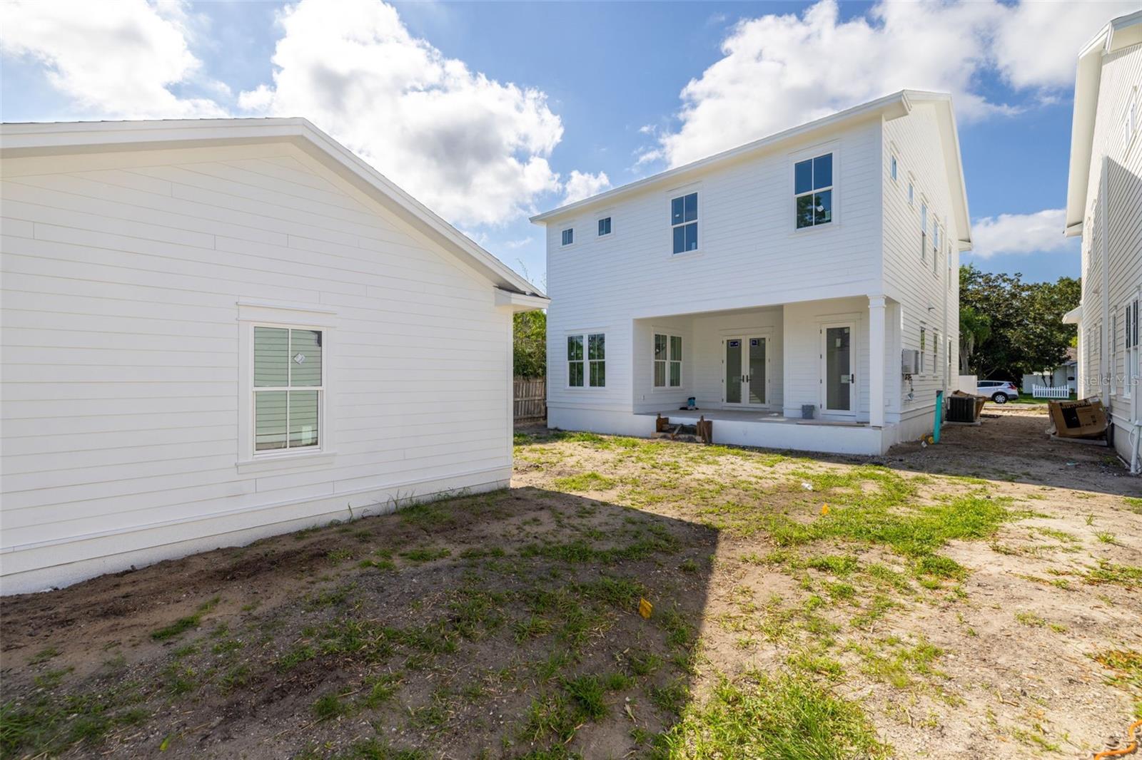 Image 6 of 21 For 615 37th Avenue N