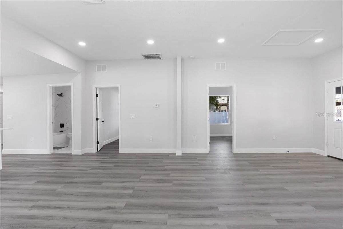Image 3 of 31 For 506 Warnell Street