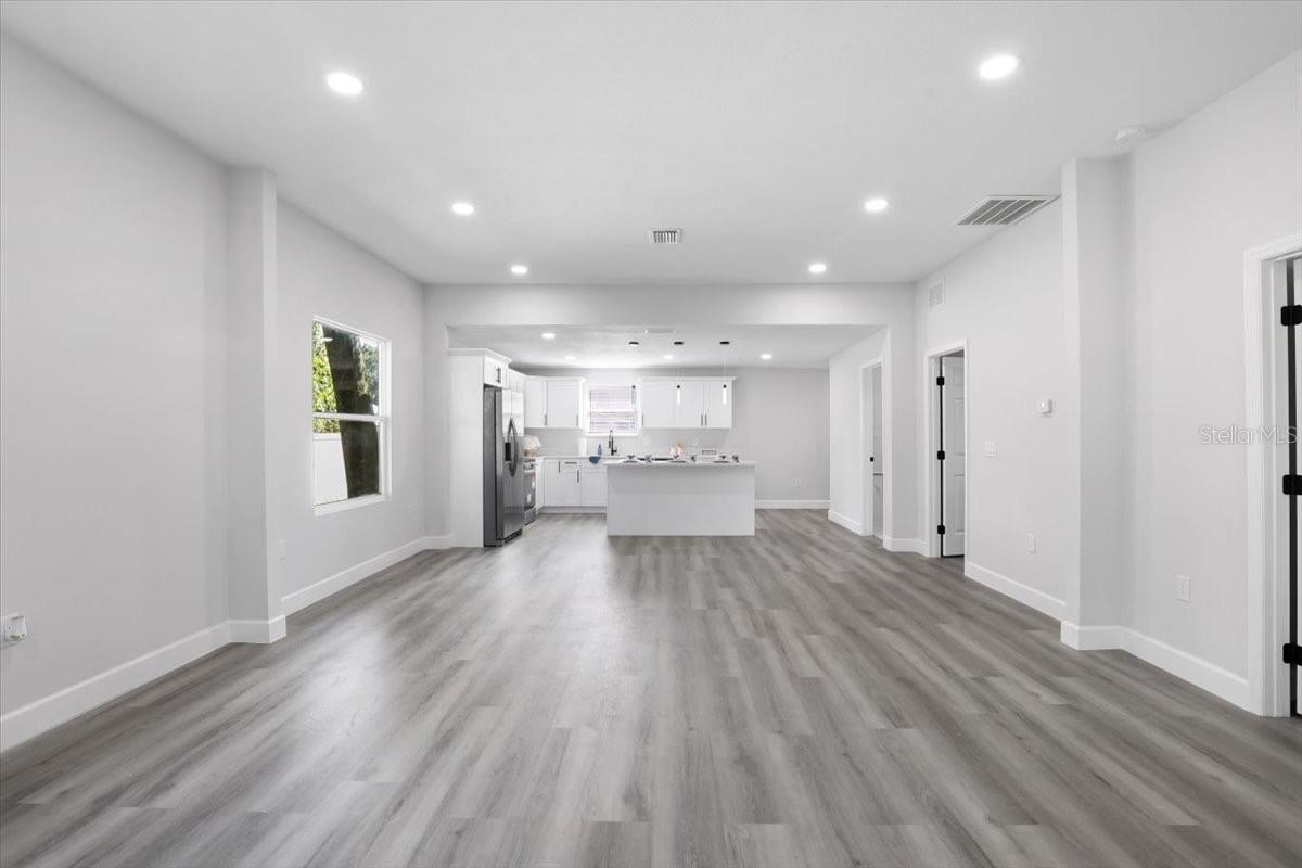 Image 4 of 31 For 506 Warnell Street