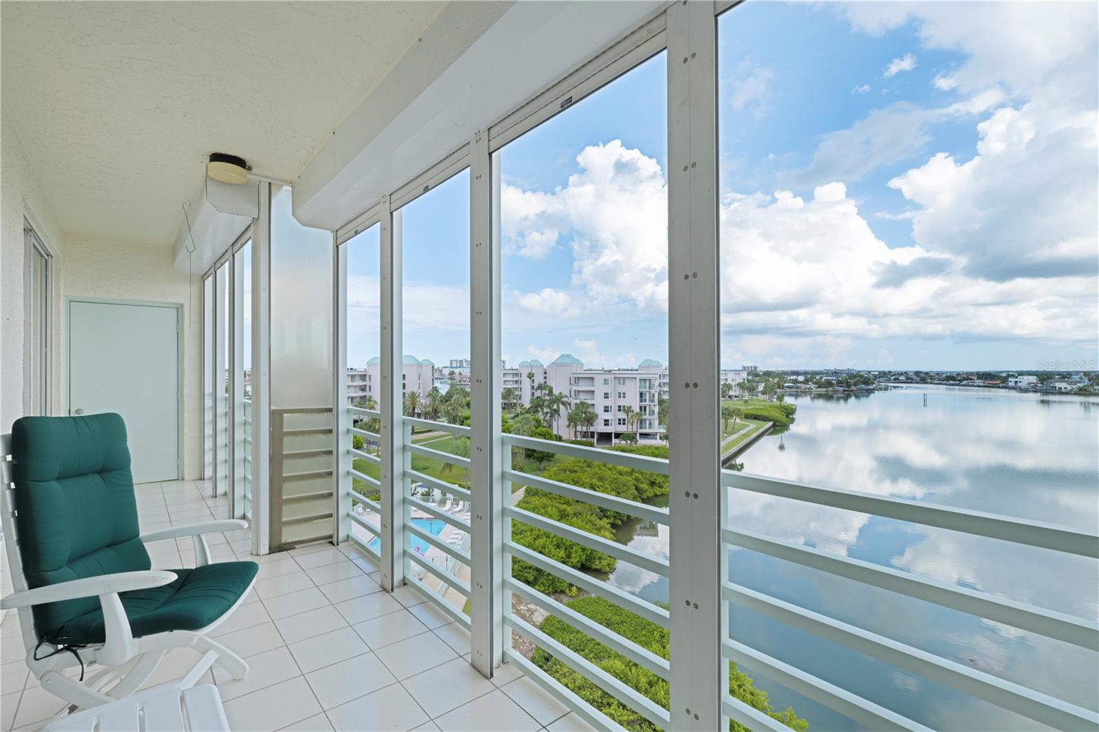 Image 3 of 44 For 7979 Sailboat Key Boulevard S 508