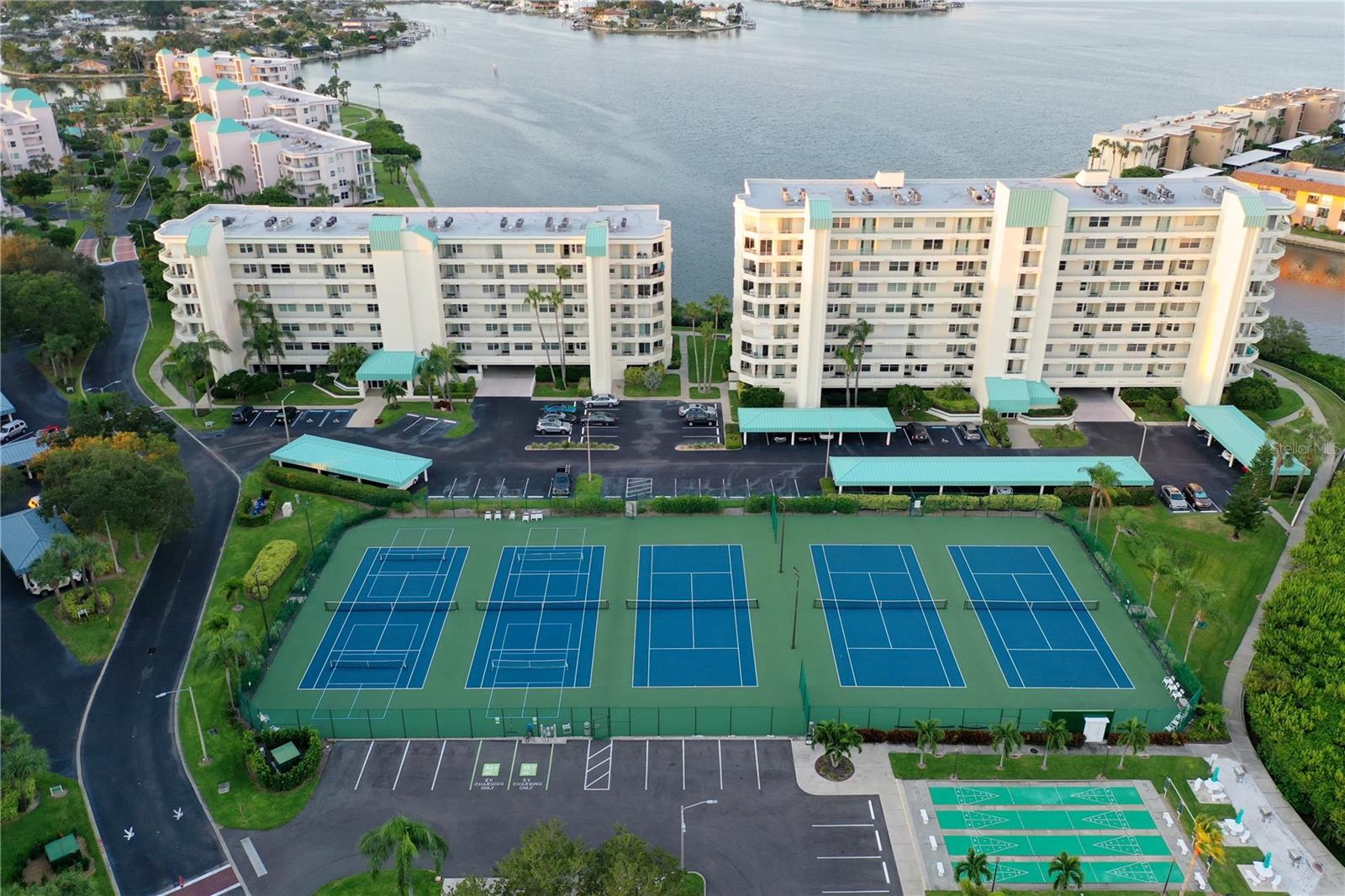 Image 42 of 44 For 7979 Sailboat Key Boulevard S 508