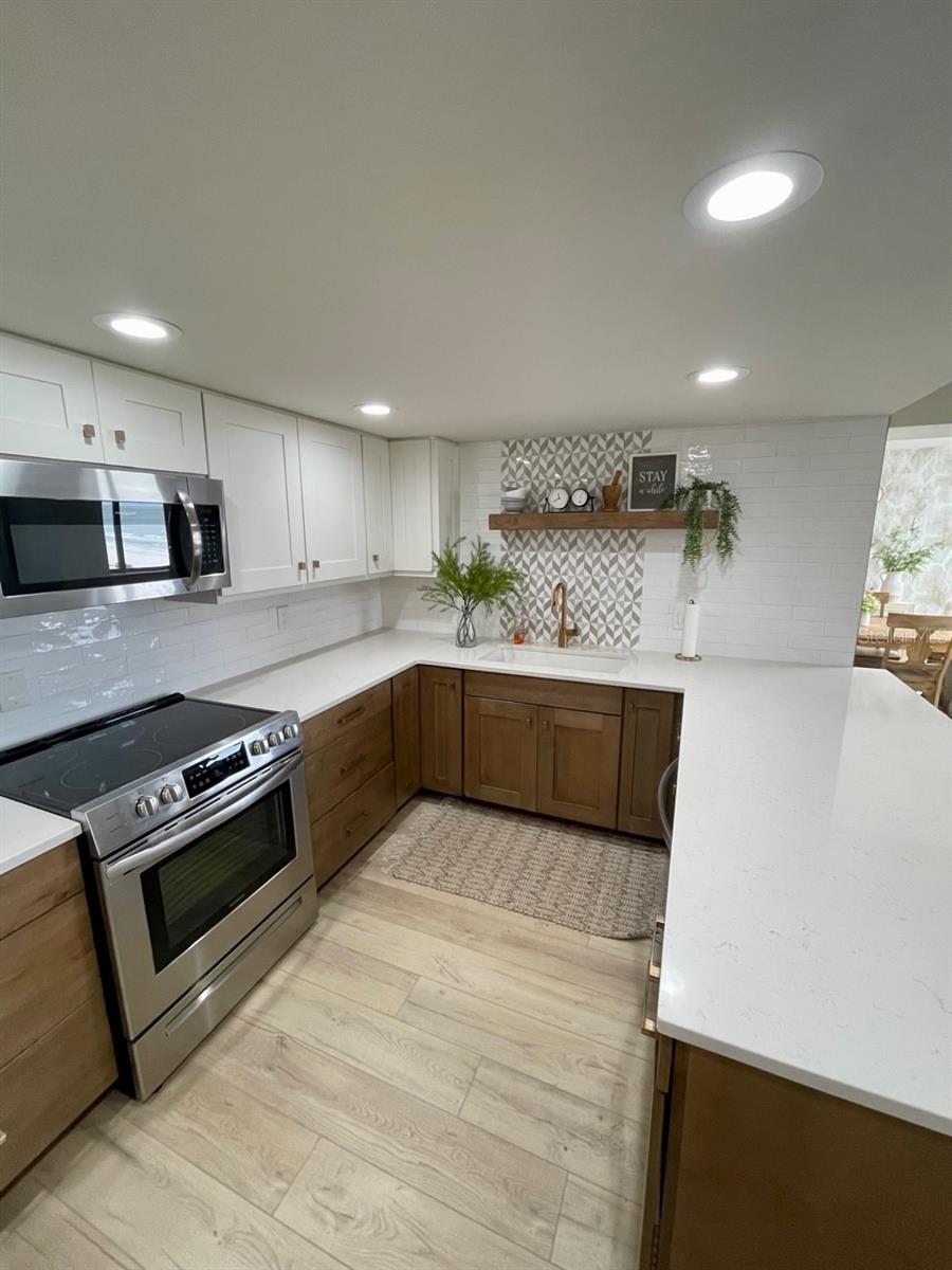 Image 8 of 24 For 1460 Gulf Boulevard 707