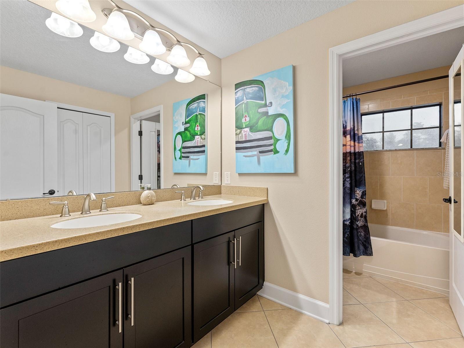 Listing photo id 40 for 1342 Ketzal Drive