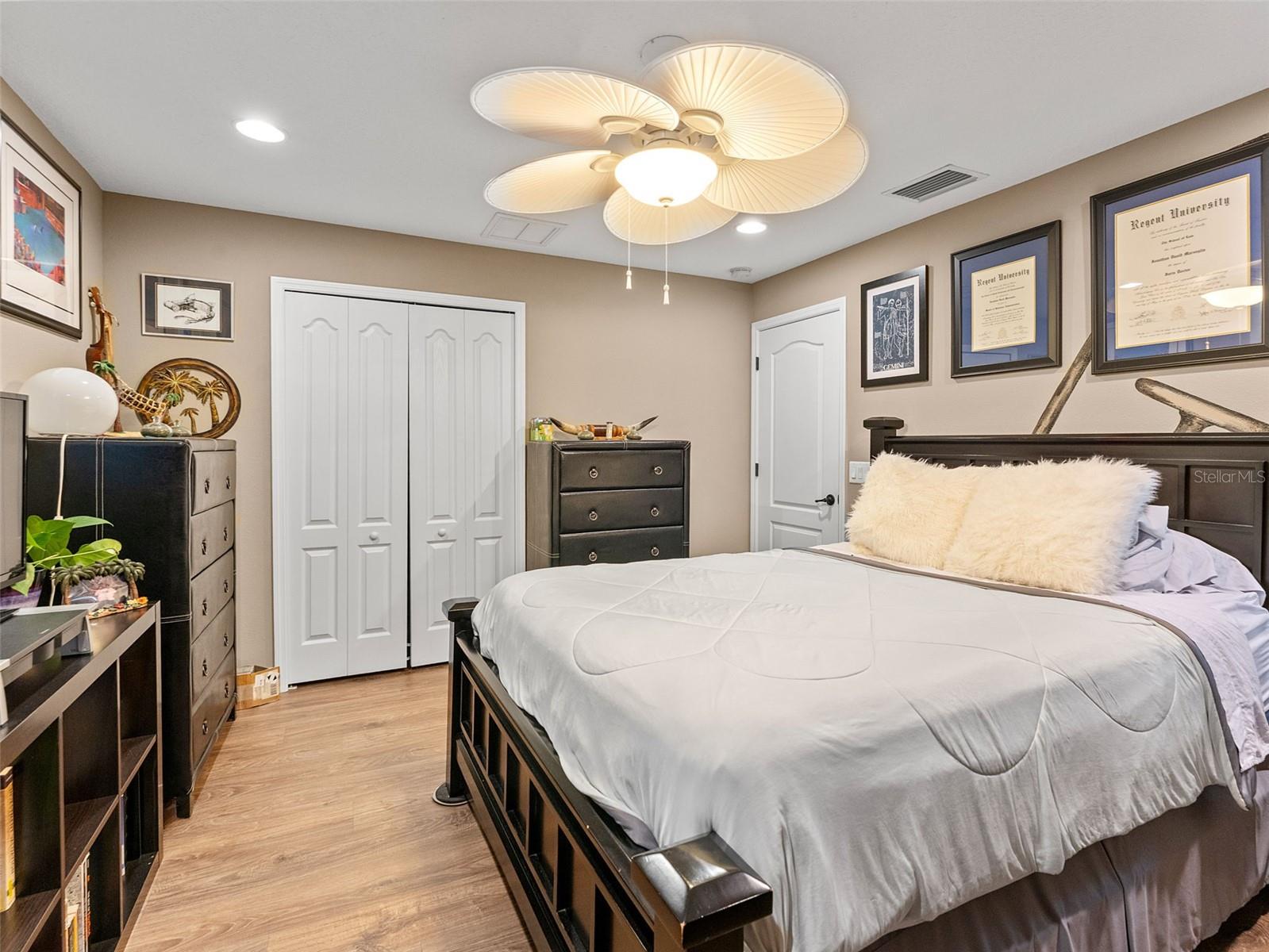 Listing photo id 43 for 1342 Ketzal Drive