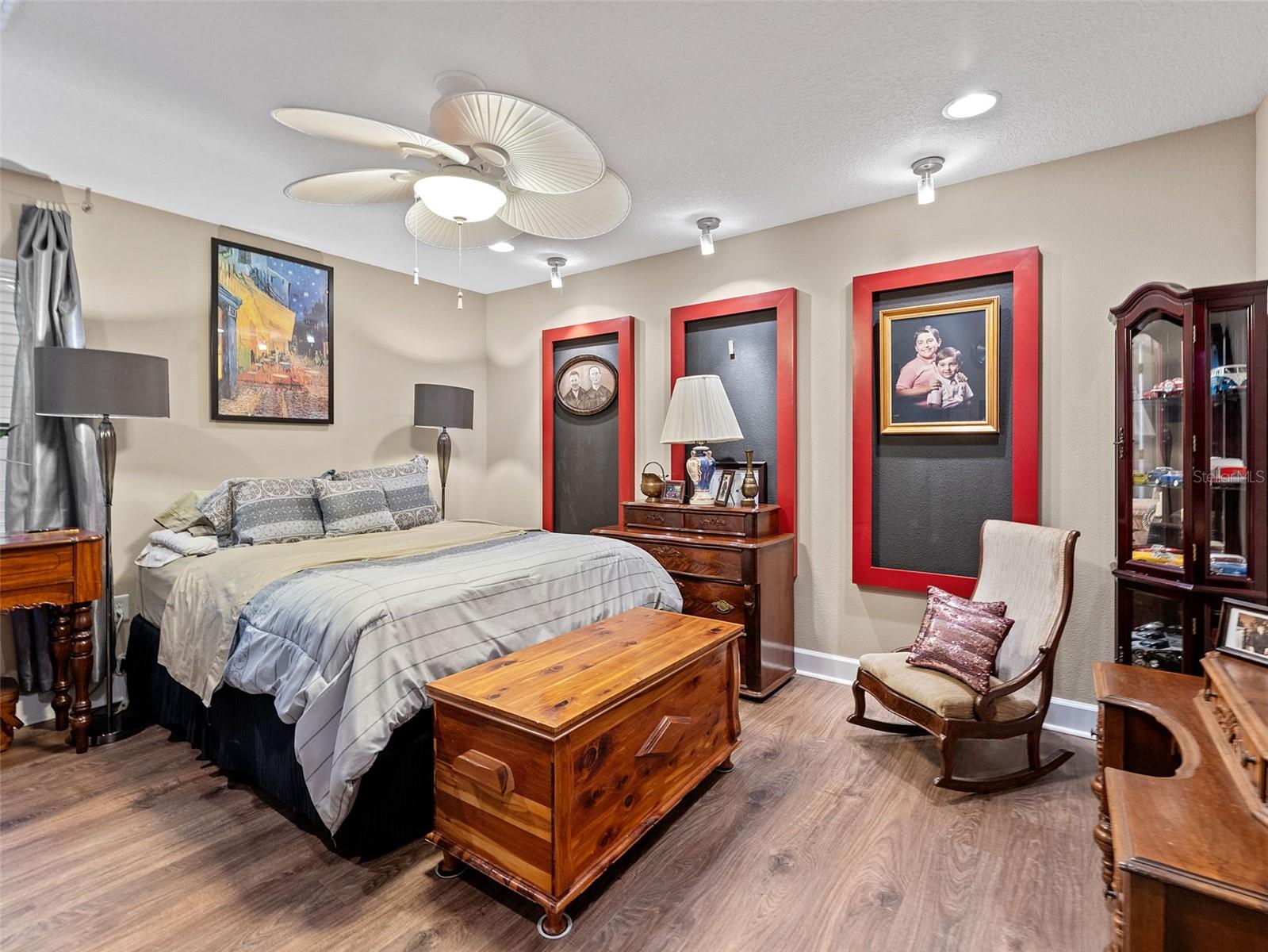Listing photo id 46 for 1342 Ketzal Drive