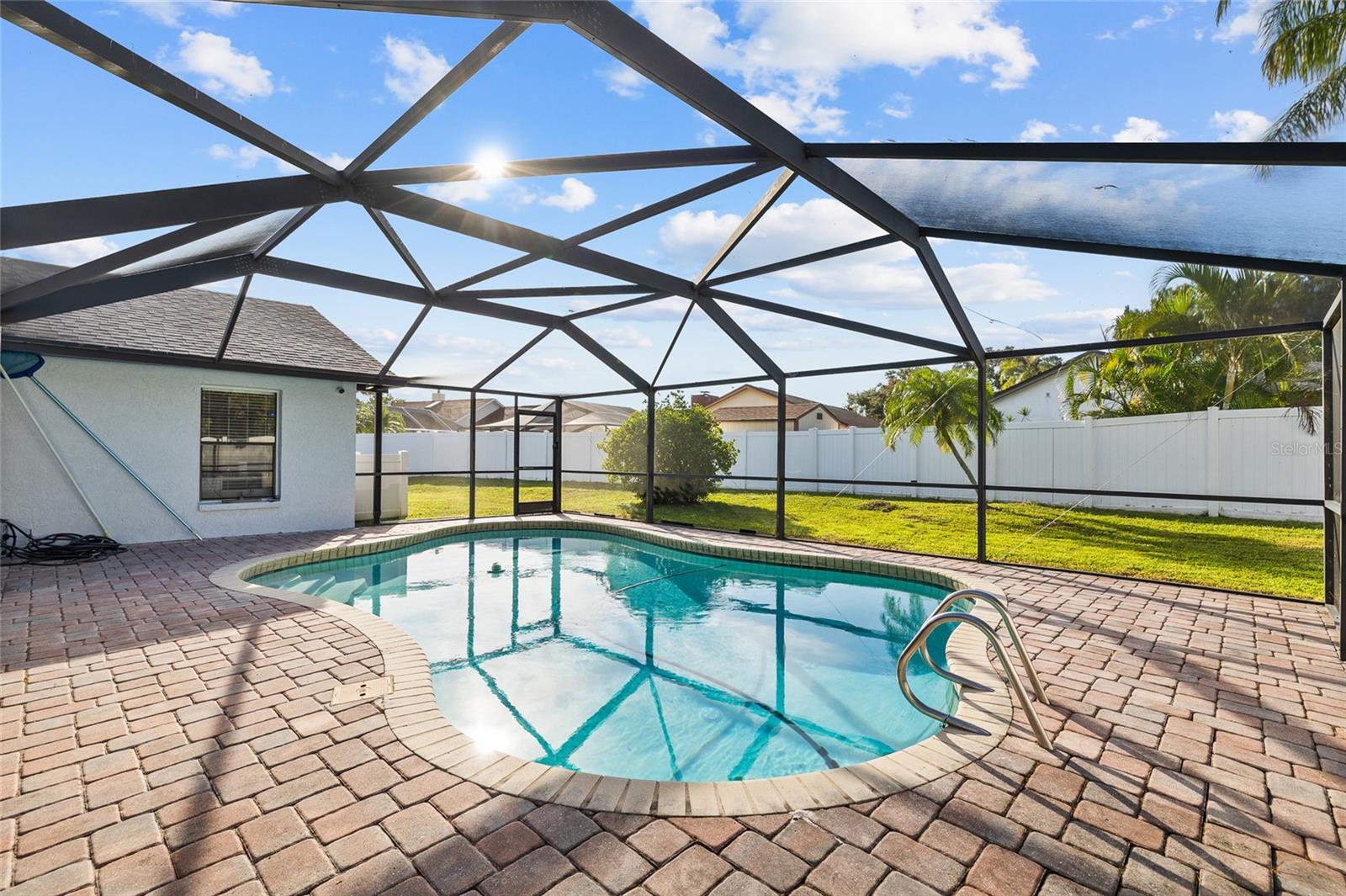 Image 29 of 34 For 6713 Leeward Isle Way