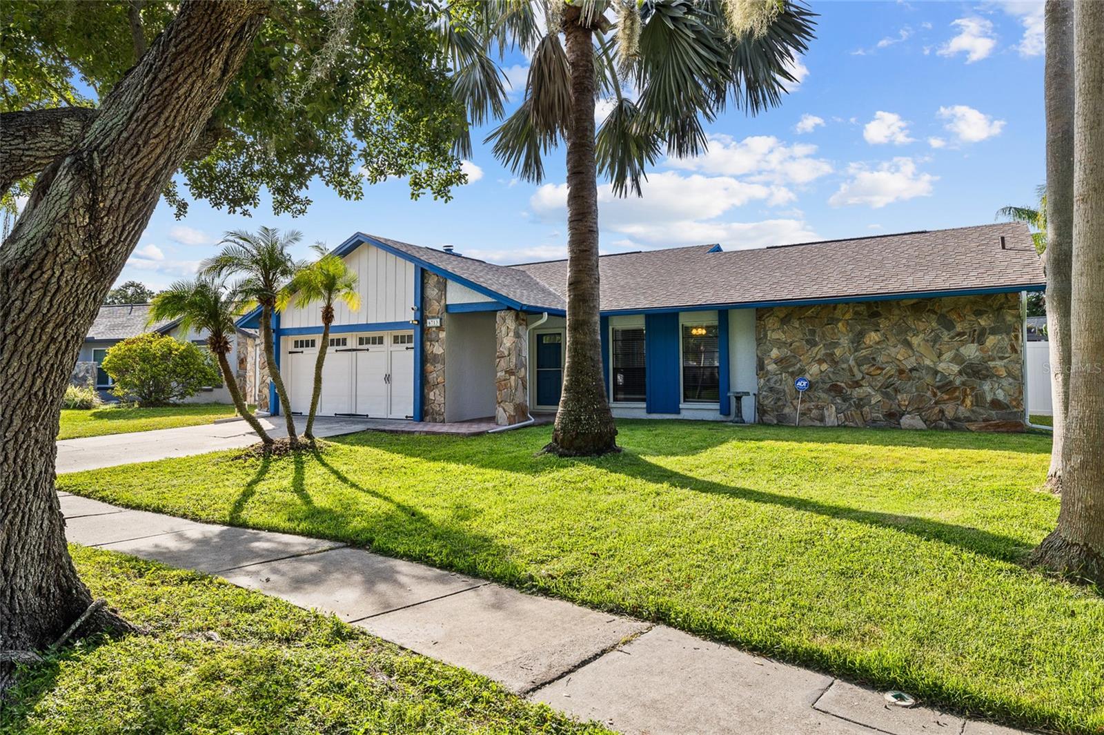 Image 3 of 34 For 6713 Leeward Isle Way