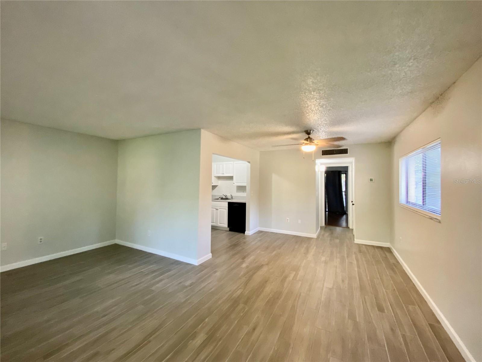 Image 4 of 22 For 11716 Raintree Village Boulevard D