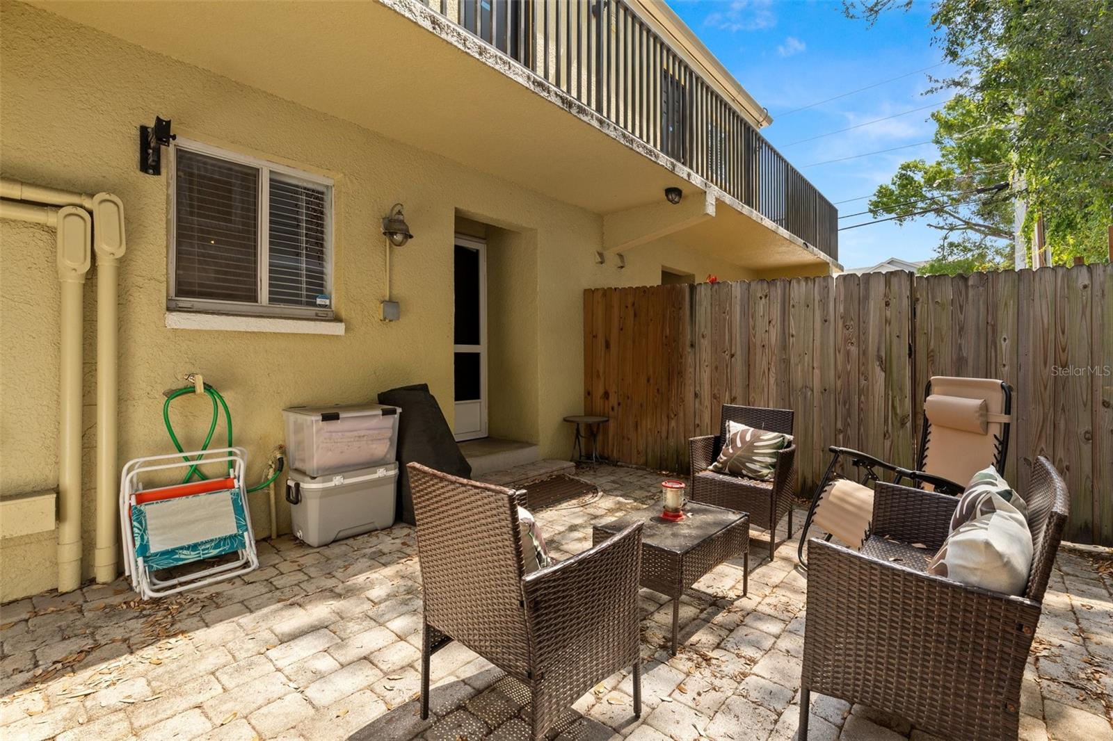 Image 27 of 29 For 3206 Azeele Street 107