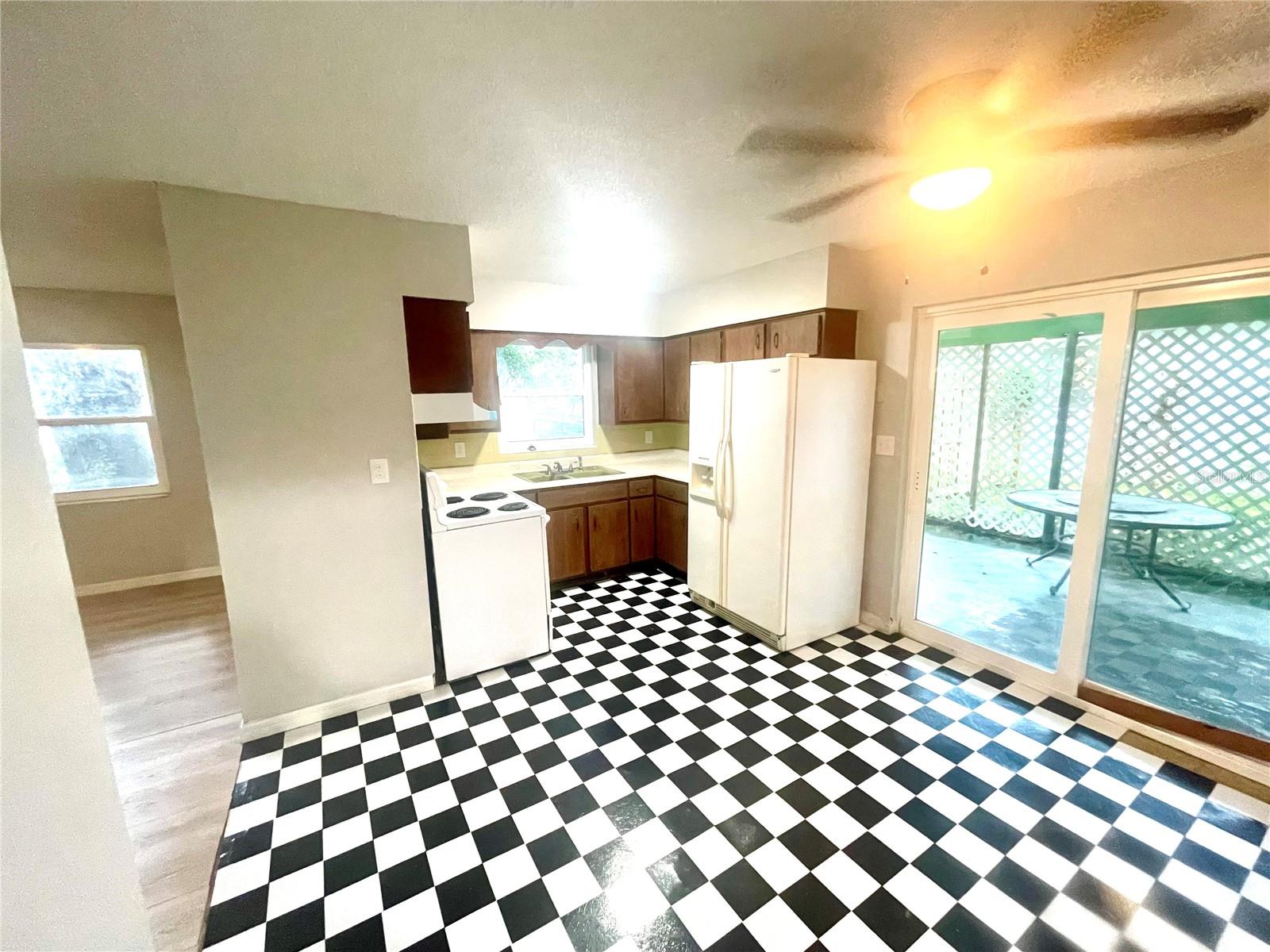 Image 3 of 17 For 767 19th Avenue S
