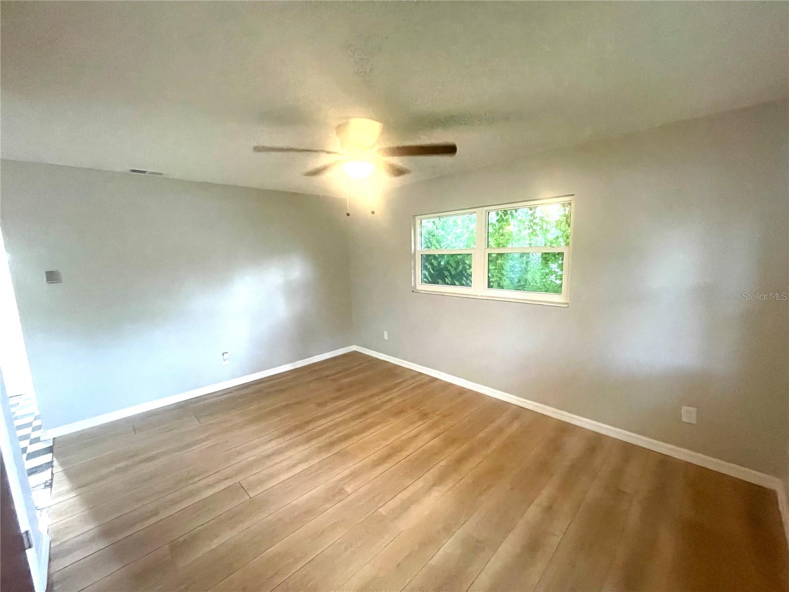Image 4 of 17 For 767 19th Avenue S