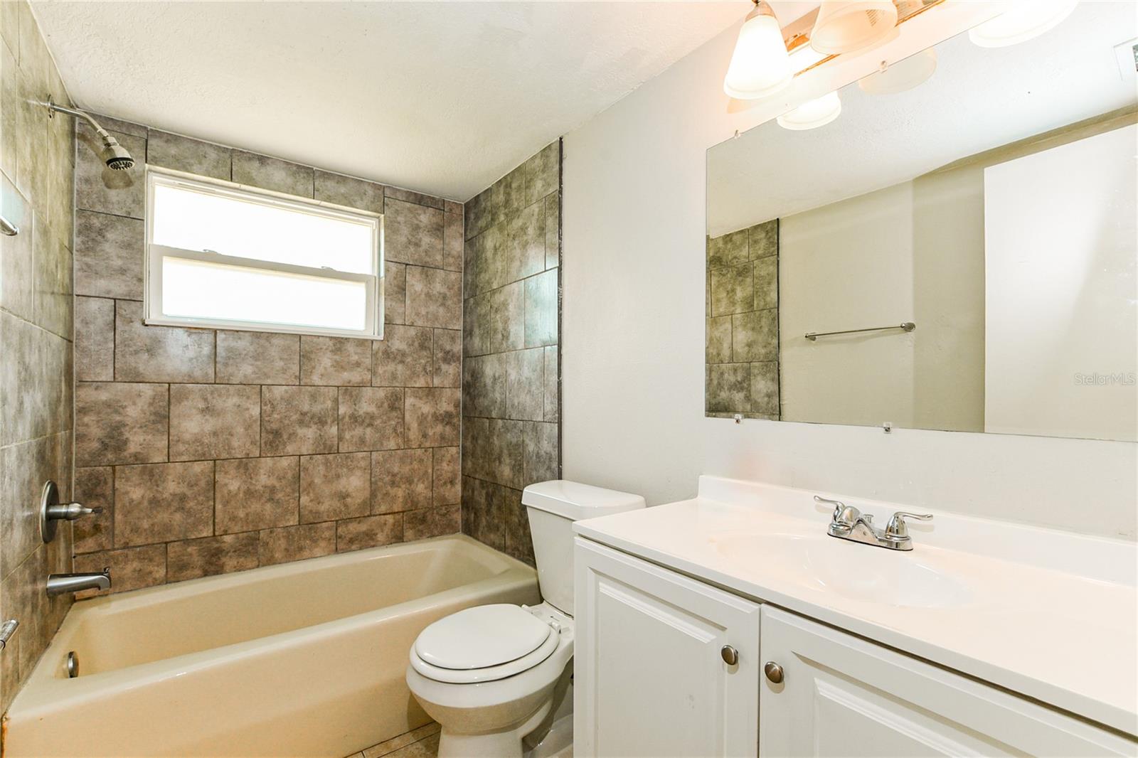 Image 14 of 16 For 4626 Donovan Street