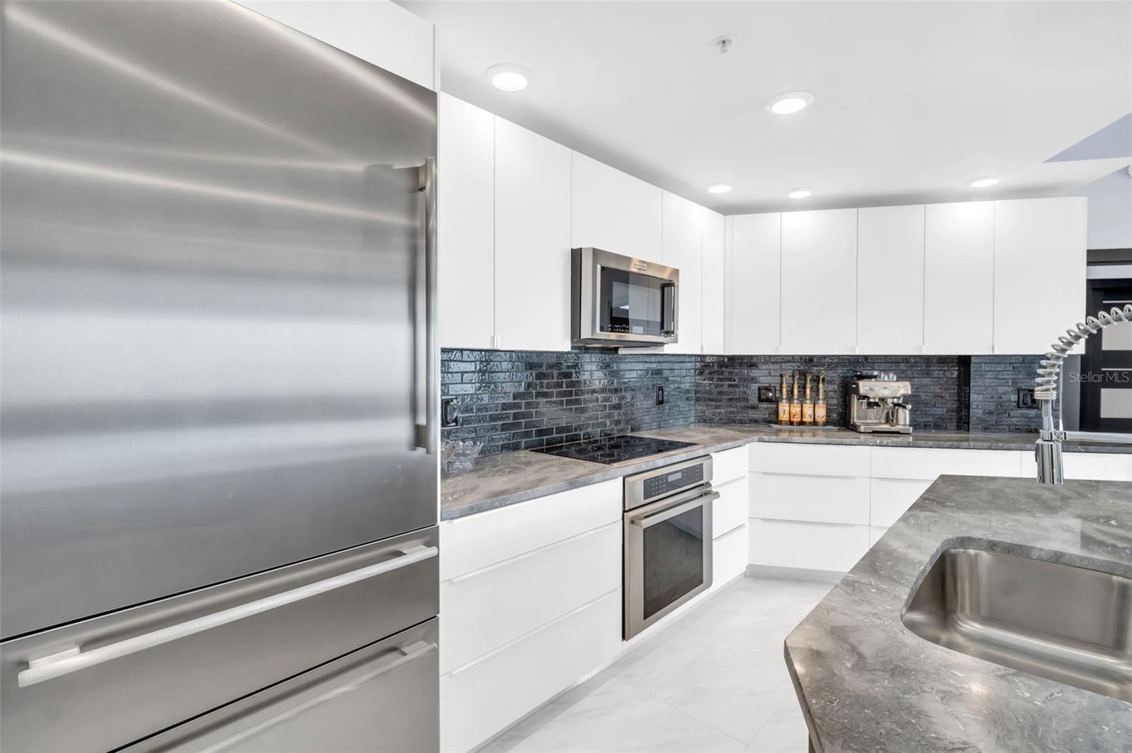 Image 15 of 44 For 175 1st Street S 2305