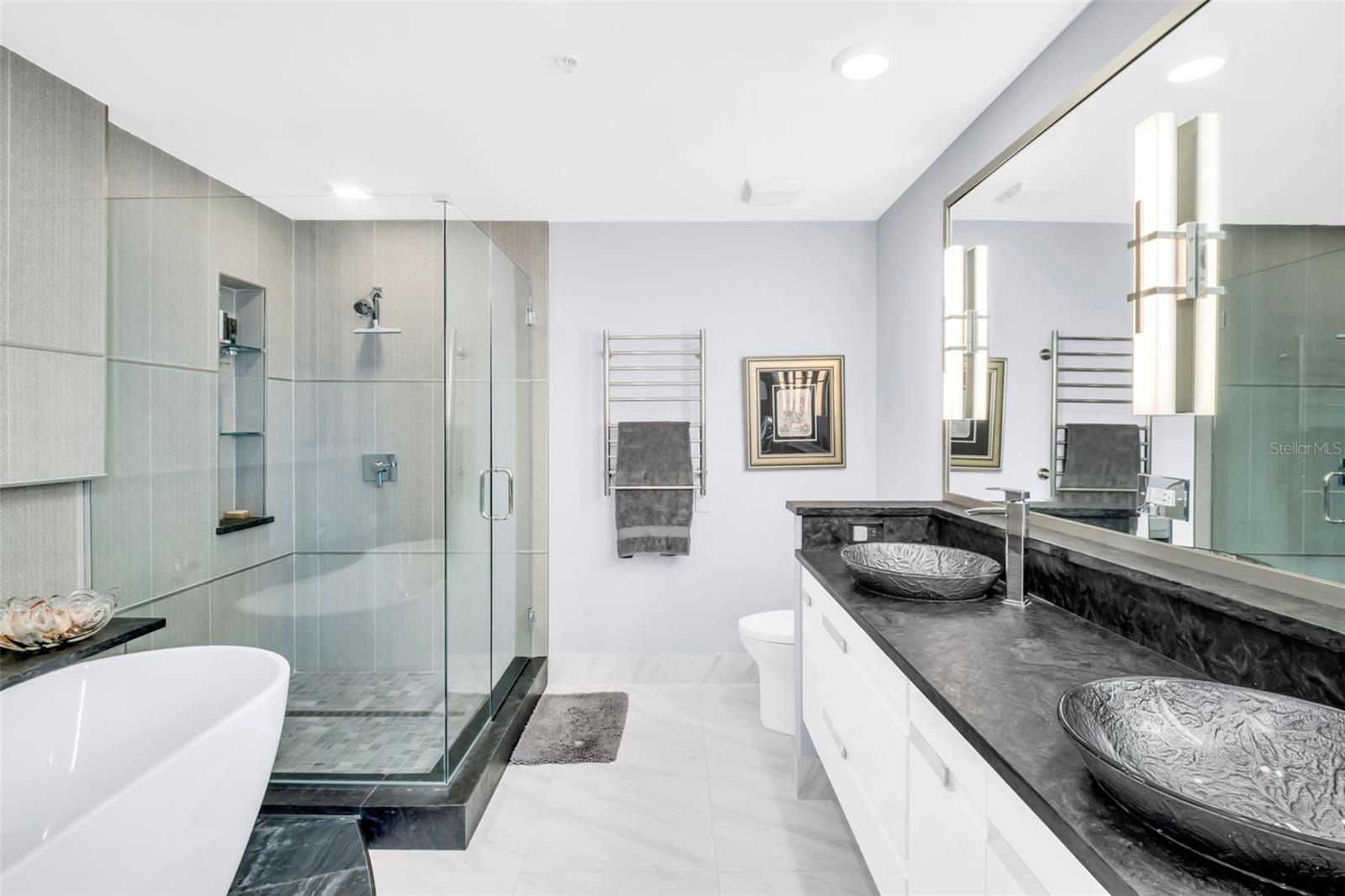 Image 21 of 44 For 175 1st Street S 2305