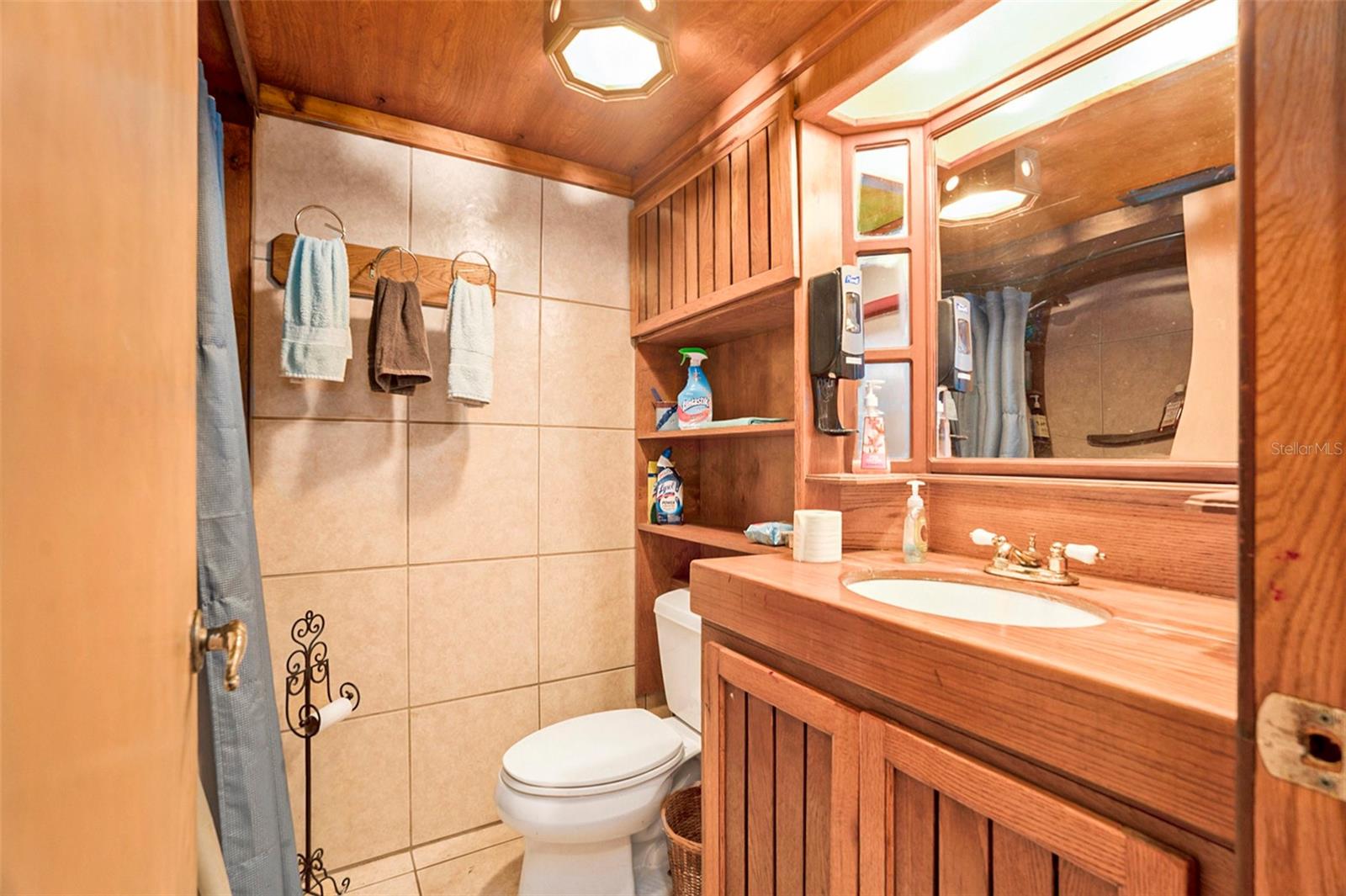Listing photo id 8 for 1031 Anderson Snow Road