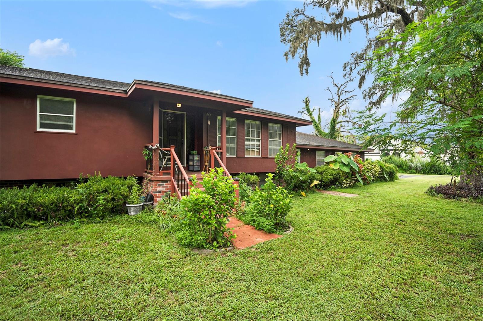 Listing photo id 1 for 1031 Anderson Snow Road