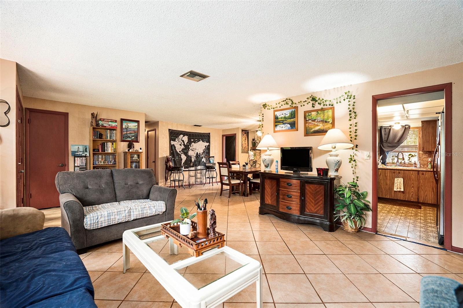 Listing photo id 3 for 1031 Anderson Snow Road