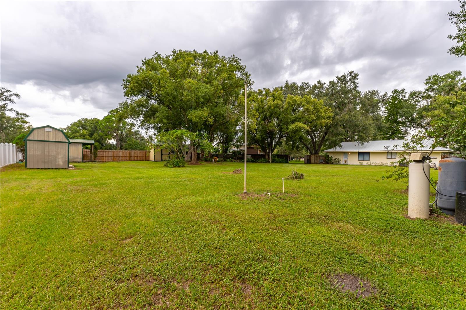 Image 5 of 27 For 9349 Edison Road