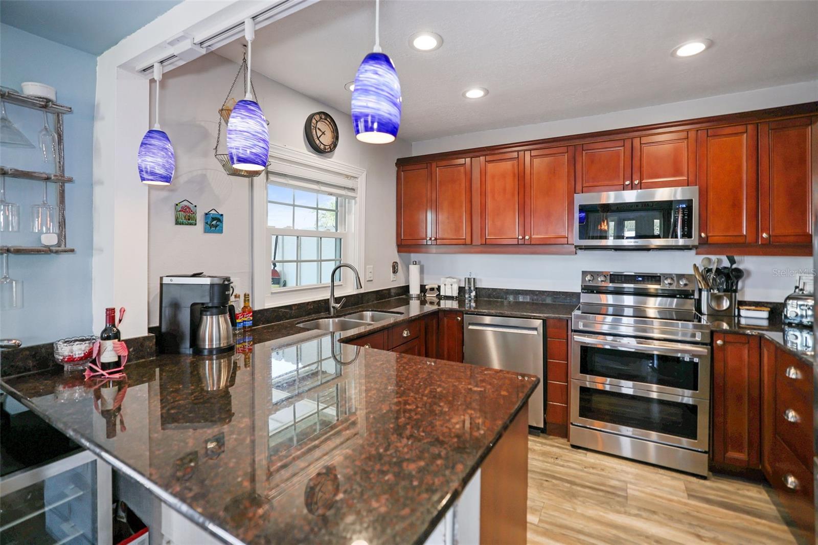 Image 8 of 62 For 5134 Salmon Drive Se A